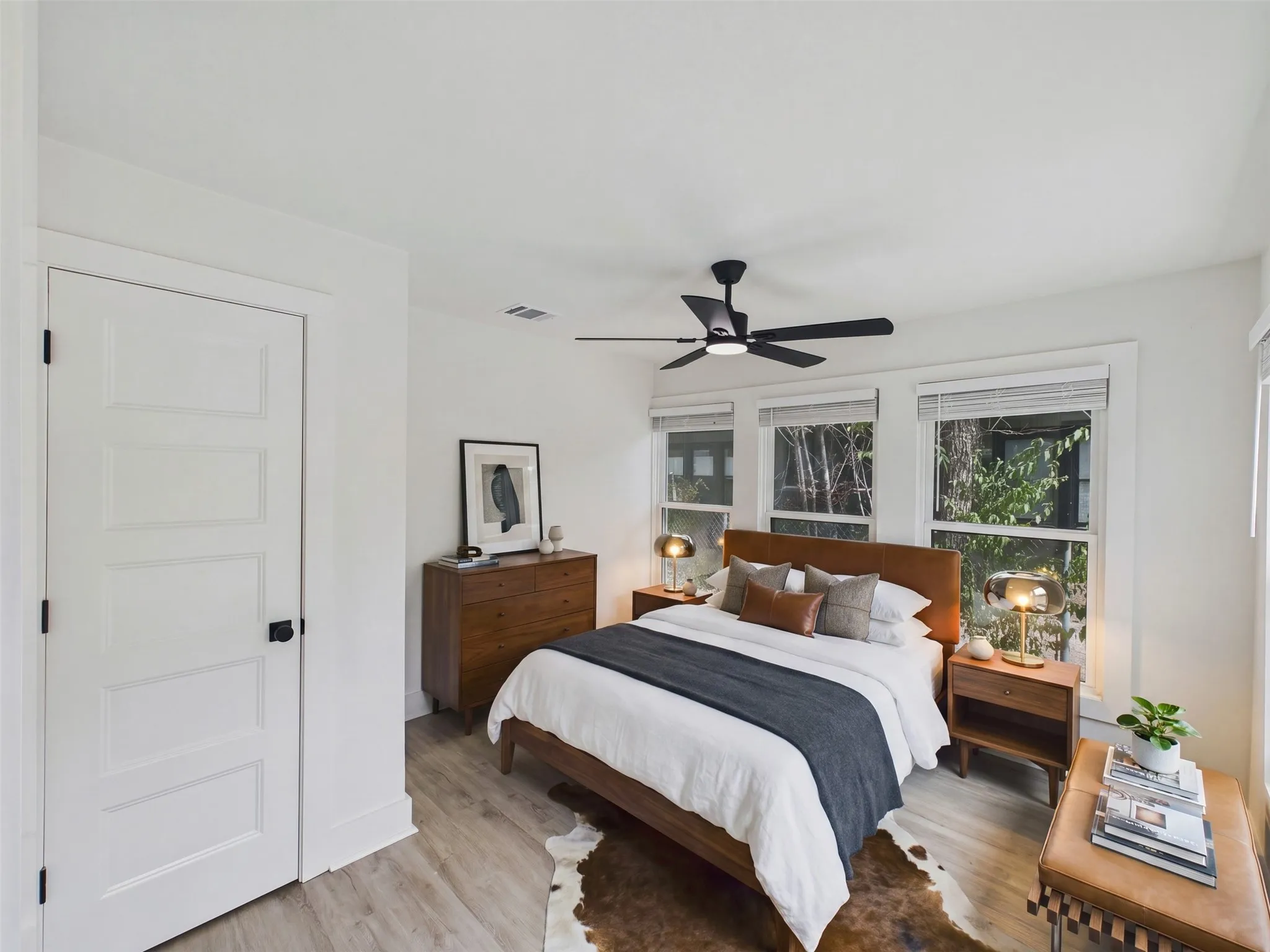 Single Family Residence For Rent in Dallas County , 1026 Cedar Hill Avenue, Dallas, Texas 75208, 3 Bedroom, 2 Bathroom, Garage spaces, 1,380 Sqft, built in 1925, mls#21399732, Real Estate Agent in Dallas, Homes For Rent in Dallas county, Homes For Rent in Dallas, Realtor in Dallas Texas, Real Estate Brokerage Independent Realty Texas, Luminita Cordes Realtor