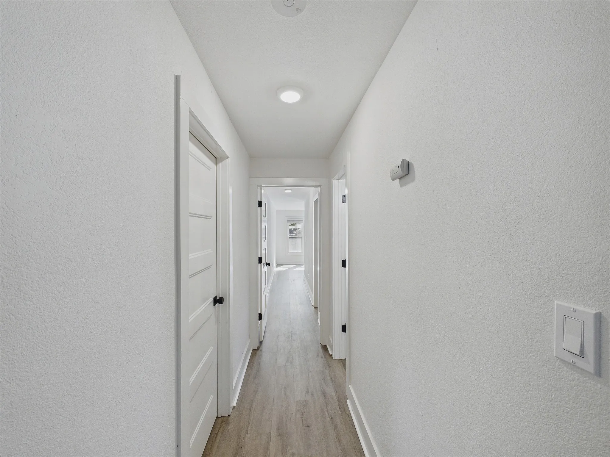 Single Family Residence For Rent in Dallas County , 1026 Cedar Hill Avenue, Dallas, Texas 75208, 3 Bedroom, 2 Bathroom, Garage spaces, 1,380 Sqft, built in 1925, mls#21399732, Real Estate Agent in Dallas, Homes For Rent in Dallas county, Homes For Rent in Dallas, Realtor in Dallas Texas, Real Estate Brokerage Independent Realty Texas, Luminita Cordes Realtor