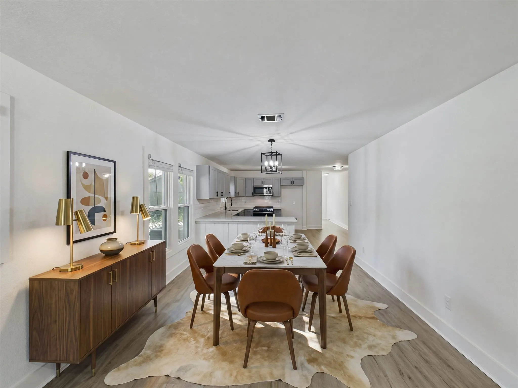 Single Family Residence For Rent in Dallas County , 1026 Cedar Hill Avenue, Dallas, Texas 75208, 3 Bedroom, 2 Bathroom, Garage spaces, 1,380 Sqft, built in 1925, mls#21399732, Real Estate Agent in Dallas, Homes For Rent in Dallas county, Homes For Rent in Dallas, Realtor in Dallas Texas, Real Estate Brokerage Independent Realty Texas, Luminita Cordes Realtor