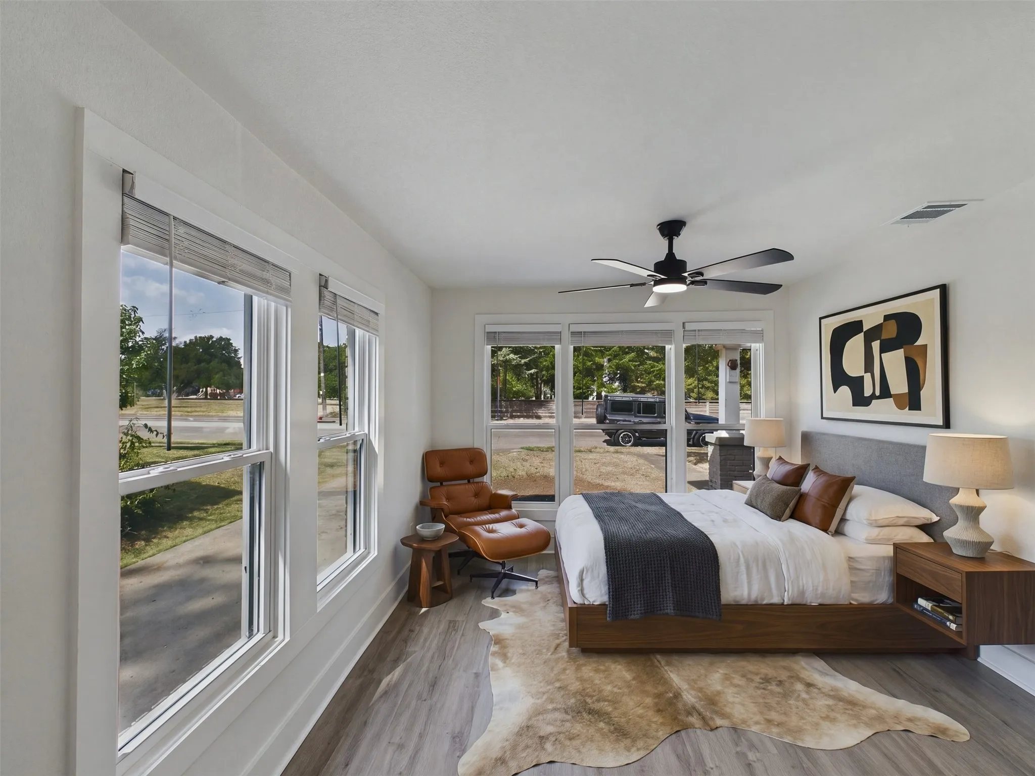 Single Family Residence For Rent in Dallas County , 1026 Cedar Hill Avenue, Dallas, Texas 75208, 3 Bedroom, 2 Bathroom, Garage spaces, 1,380 Sqft, built in 1925, mls#21399732, Real Estate Agent in Dallas, Homes For Rent in Dallas county, Homes For Rent in Dallas, Realtor in Dallas Texas, Real Estate Brokerage Independent Realty Texas, Luminita Cordes Realtor