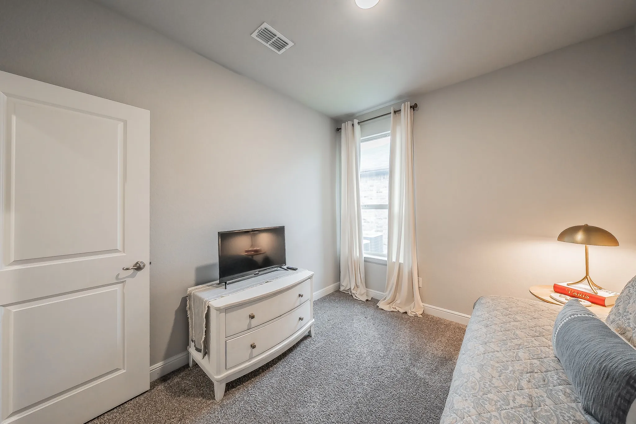 Single Family Residence For Sale in Denton County , 737 Blackhorse Trail, Fort Worth, Texas 76247, 4 Bedroom, 2 Bathroom, 2 Garage spaces, 1,664 Sqft, built in 2022, mls#21401752, Real Estate Agent in Fort Worth, Homes For Sale in Denton county, Homes For Sale in Fort Worth, Realtor in Fort Worth Texas, Real Estate Brokerage Independent Realty Texas, Luminita Cordes Realtor