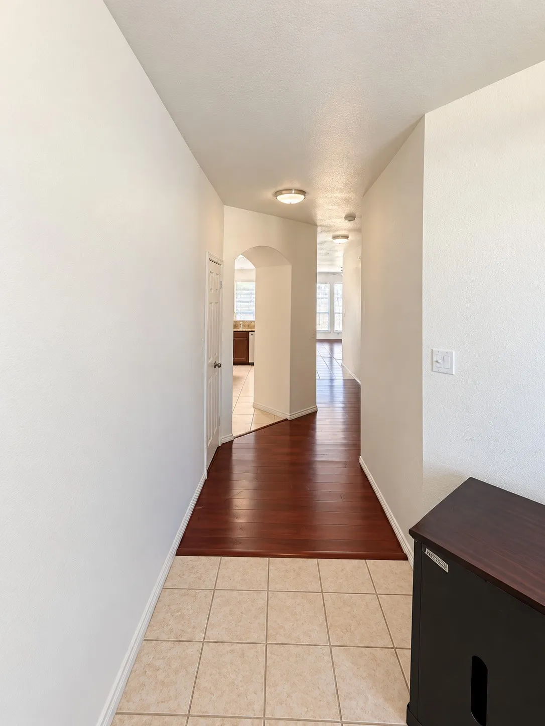 Single Family Residence For Rent in Tarrant County , 6344 Ferncreek Lane, Fort Worth, Texas 76179, 3 Bedroom, 2 Bathroom, 1 Garage spaces, 1,884 Sqft, built in 2005, mls#21402772, Real Estate Agent in Fort Worth, Homes For Rent in Tarrant county, Homes For Rent in Fort Worth, Realtor in Fort Worth Texas, Real Estate Brokerage Independent Realty Texas, Luminita Cordes Realtor