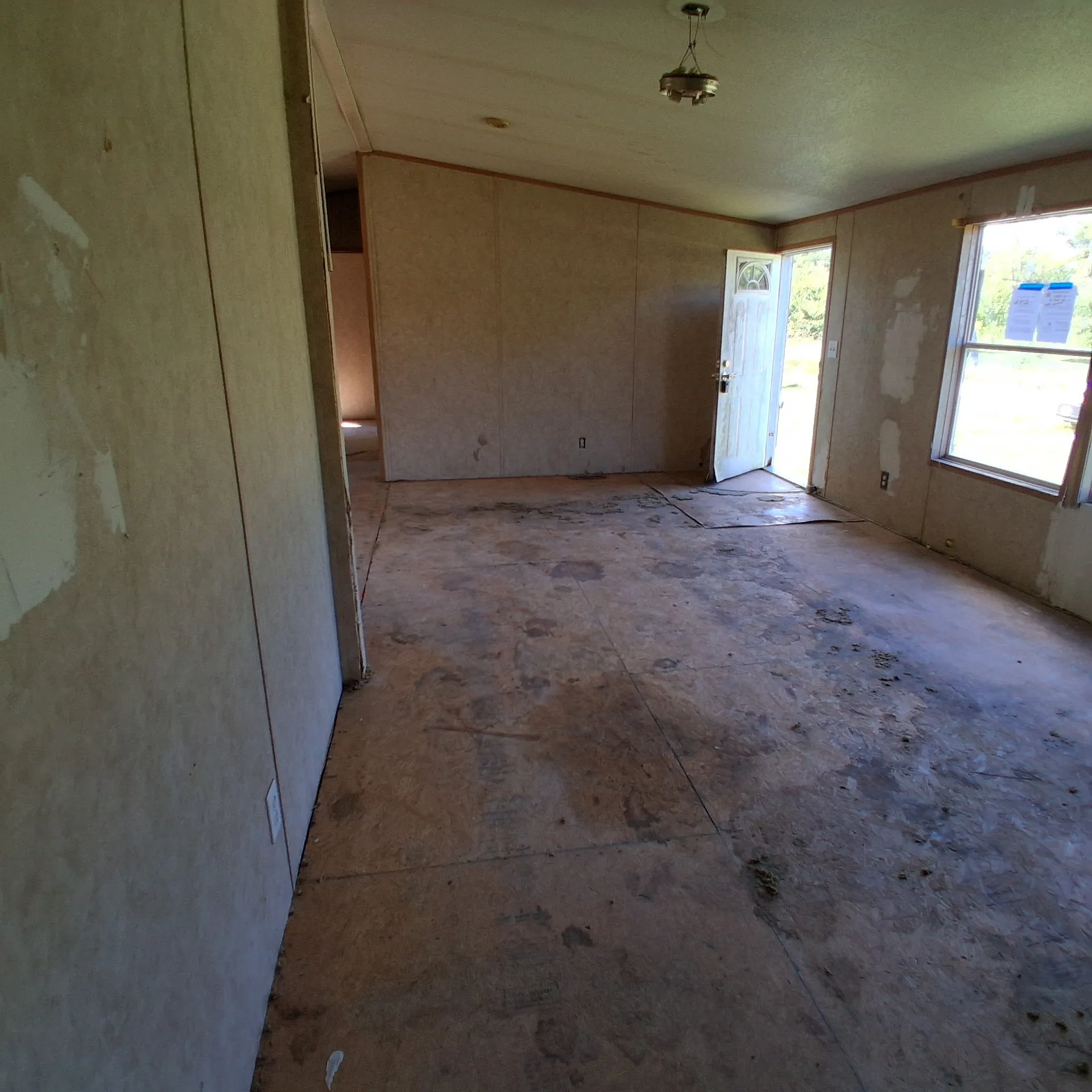 Mobile Home For Sale in Freestone County , 306 South Street, Teague, Texas 75860, 3 Bedroom, 2 Bathroom, Garage spaces, 1,232 Sqft, built in 2008, mls#21394321, Real Estate Agent in Teague, Homes For Sale in Freestone county, Homes For Sale in Teague, Realtor in Teague Texas, Real Estate Brokerage Independent Realty Texas, Luminita Cordes Realtor
