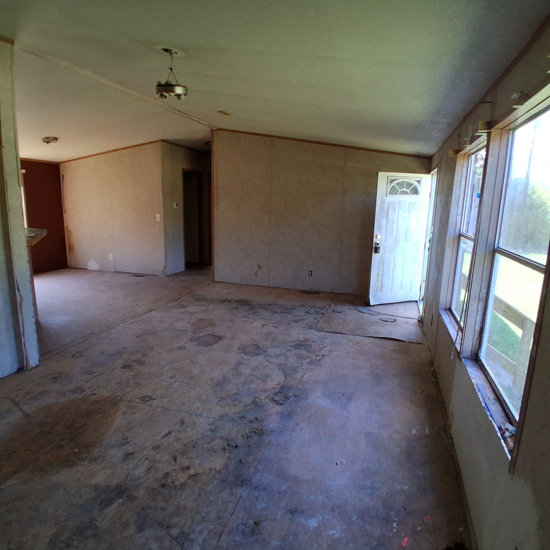 Mobile Home For Sale in Freestone County , 306 South Street, Teague, Texas 75860, 3 Bedroom, 2 Bathroom, Garage spaces, 1,232 Sqft, built in 2008, mls#21394321, Real Estate Agent in Teague, Homes For Sale in Freestone county, Homes For Sale in Teague, Realtor in Teague Texas, Real Estate Brokerage Independent Realty Texas, Luminita Cordes Realtor