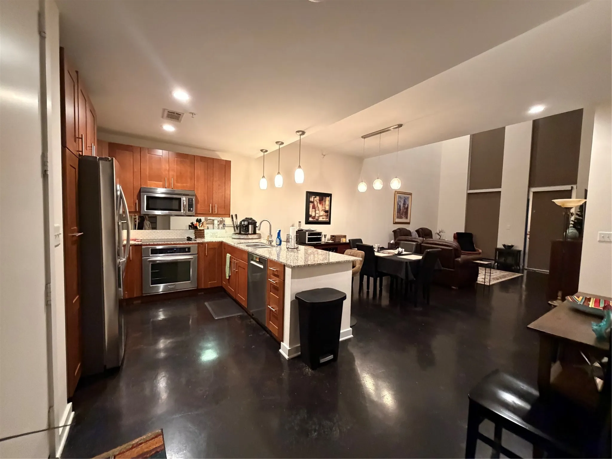 Condominium For Sale in Tarrant County , 2608 Museum Way 3211, Fort Worth, Texas 76107, 2 Bedroom, 3 Bathroom, 1 Garage spaces, 1,730 Sqft, built in 2006, mls#21402785, Real Estate Agent in Fort Worth, Homes For Sale in Tarrant county, Homes For Sale in Fort Worth, Realtor in Fort Worth Texas, Real Estate Brokerage Independent Realty Texas, Luminita Cordes Realtor