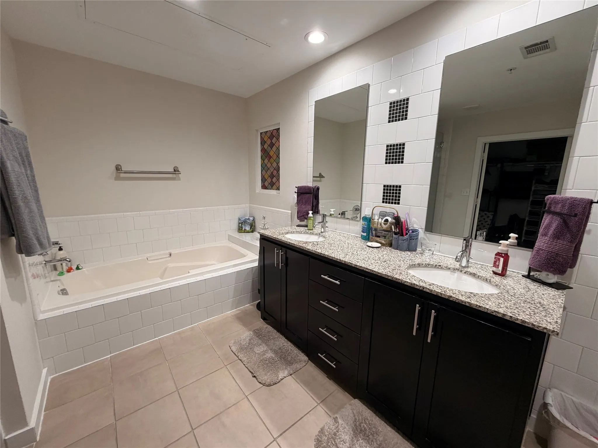Condominium For Sale in Tarrant County , 2608 Museum Way 3211, Fort Worth, Texas 76107, 2 Bedroom, 3 Bathroom, 1 Garage spaces, 1,730 Sqft, built in 2006, mls#21402785, Real Estate Agent in Fort Worth, Homes For Sale in Tarrant county, Homes For Sale in Fort Worth, Realtor in Fort Worth Texas, Real Estate Brokerage Independent Realty Texas, Luminita Cordes Realtor