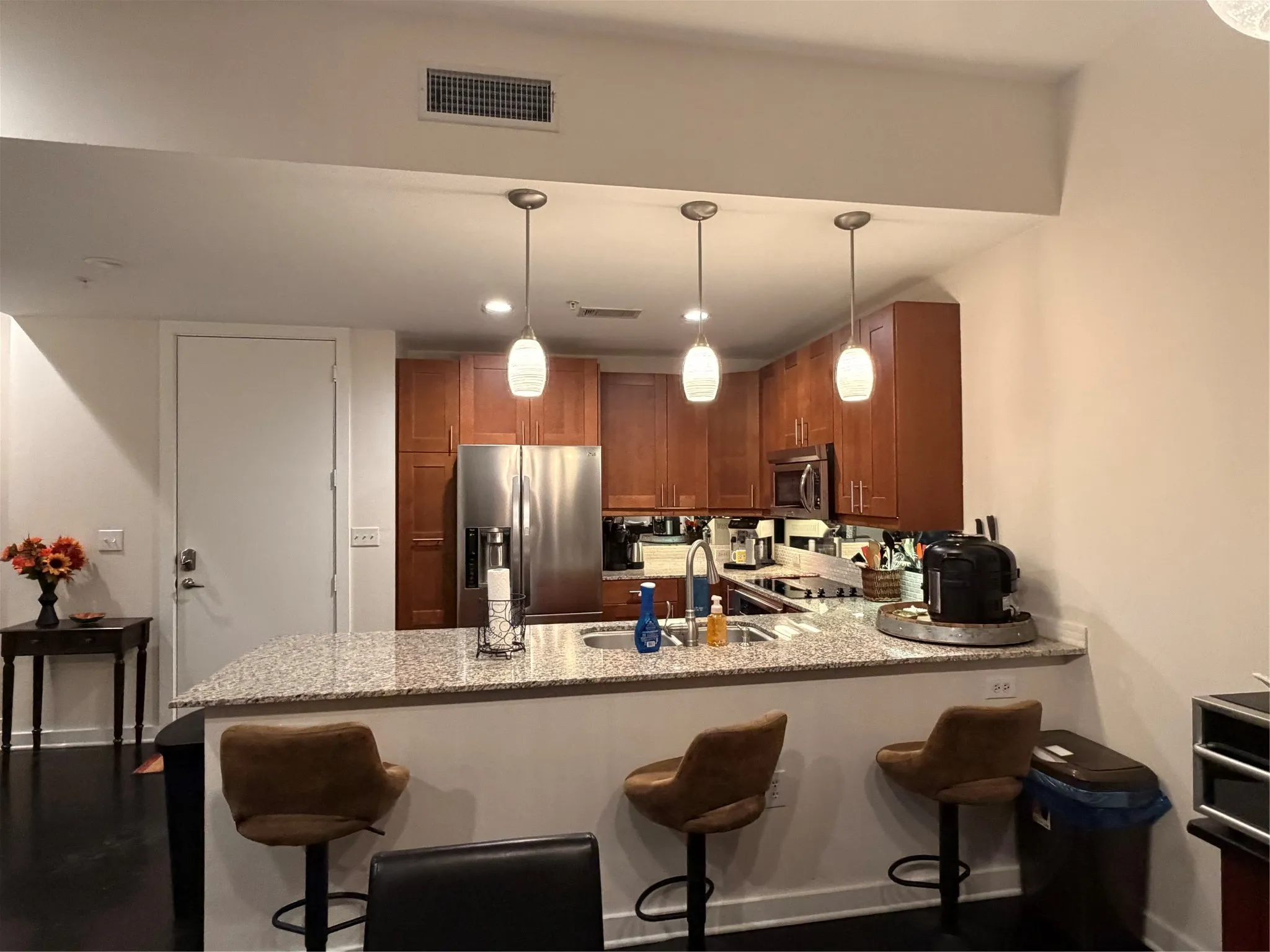 Condominium For Sale in Tarrant County , 2608 Museum Way 3211, Fort Worth, Texas 76107, 2 Bedroom, 3 Bathroom, 1 Garage spaces, 1,730 Sqft, built in 2006, mls#21402785, Real Estate Agent in Fort Worth, Homes For Sale in Tarrant county, Homes For Sale in Fort Worth, Realtor in Fort Worth Texas, Real Estate Brokerage Independent Realty Texas, Luminita Cordes Realtor