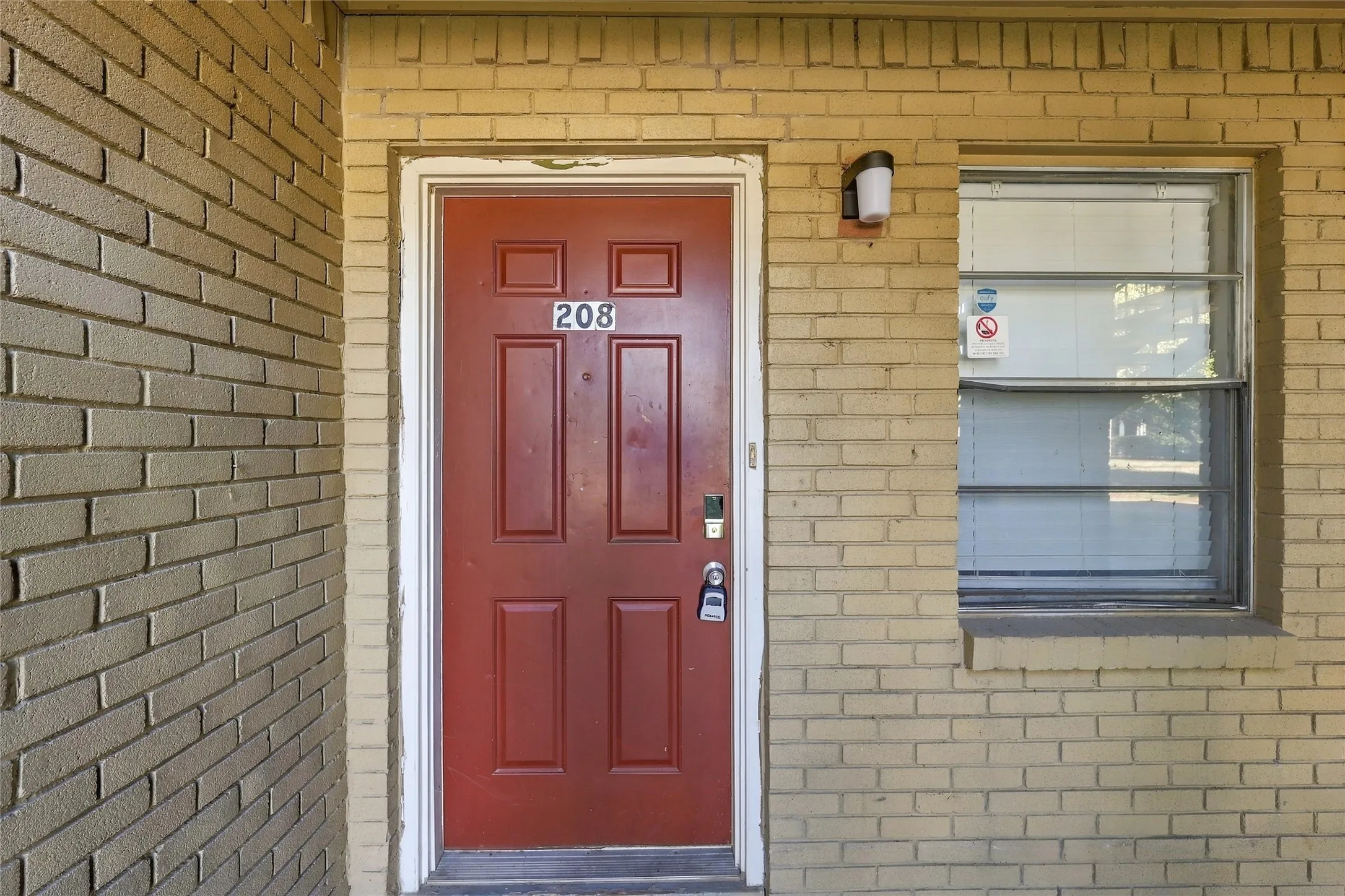 Quadruplex For Sale in Dallas County , 208 Alpine Court, Irving, Texas 75060, 2 Bedroom, 1 Bathroom, Garage spaces, 0 Sqft, built in 1965, mls#21398517, Real Estate Agent in Irving, Homes For Sale in Dallas county, Homes For Sale in Irving, Realtor in Irving Texas, Real Estate Brokerage Independent Realty Texas, Luminita Cordes Realtor
