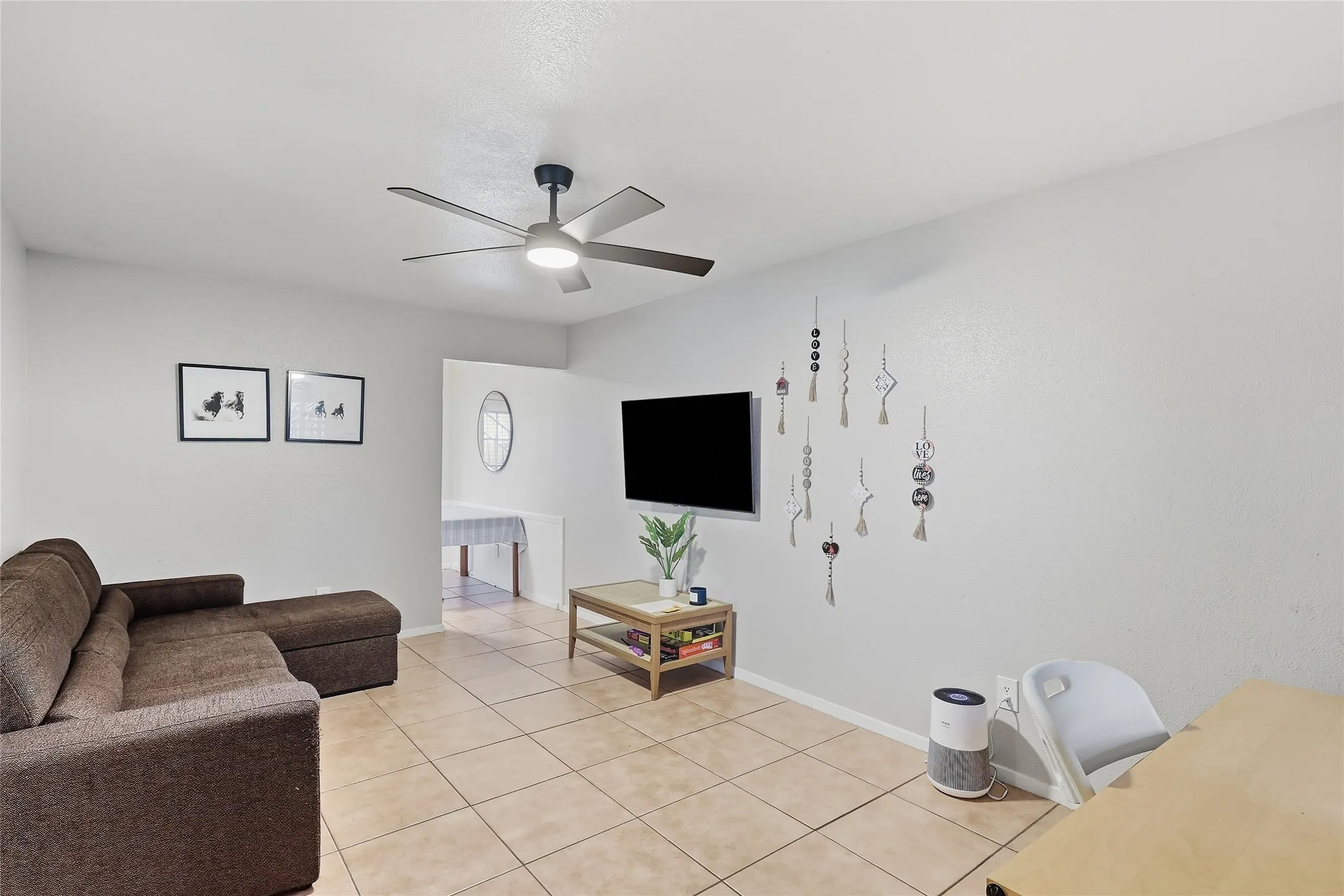 Quadruplex For Sale in Dallas County , 208 Alpine Court, Irving, Texas 75060, 2 Bedroom, 1 Bathroom, Garage spaces, 0 Sqft, built in 1965, mls#21398517, Real Estate Agent in Irving, Homes For Sale in Dallas county, Homes For Sale in Irving, Realtor in Irving Texas, Real Estate Brokerage Independent Realty Texas, Luminita Cordes Realtor