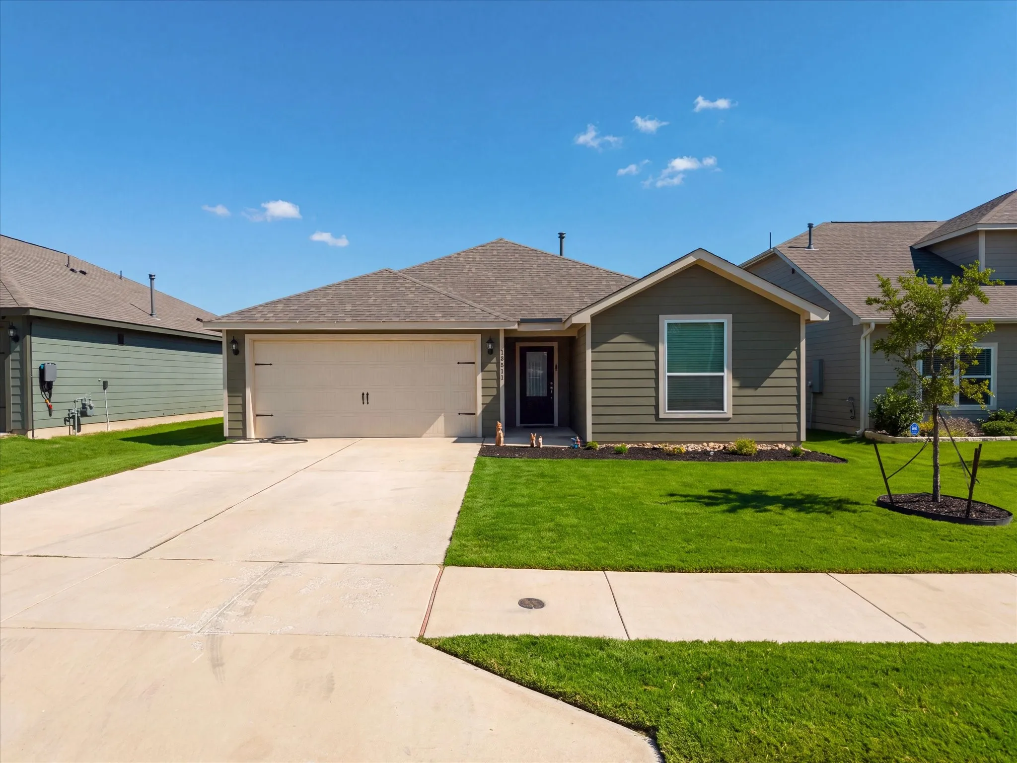 Single Family Residence For Sale in Denton County , 13511 Granite Park Road, Ponder, Texas 76259, 4 Bedroom, 2 Bathroom, 2 Garage spaces, 1,596 Sqft, built in 2023, mls#21400329, Real Estate Agent in Ponder, Homes For Sale in Denton county, Homes For Sale in Ponder, Realtor in Ponder Texas, Real Estate Brokerage Independent Realty Texas, Luminita Cordes Realtor
