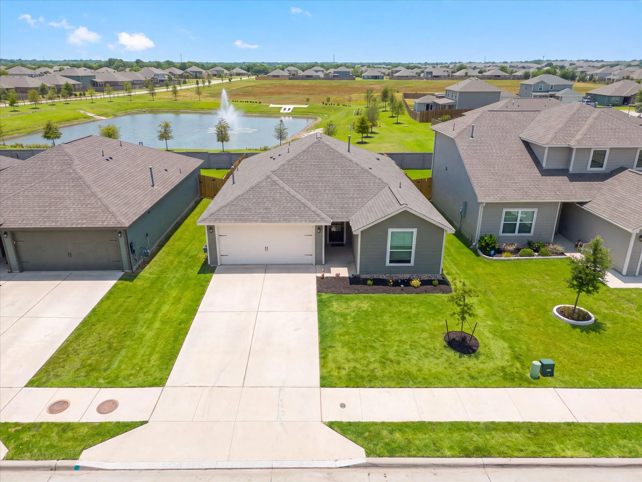 Single Family Residence For Sale in Denton County , 13511 Granite Park Road, Ponder, Texas 76259, 4 Bedroom, 2 Bathroom, 2 Garage spaces, 1,596 Sqft, built in 2023, mls#21400329, Real Estate Agent in Ponder, Homes For Sale in Denton county, Homes For Sale in Ponder, Realtor in Ponder Texas, Real Estate Brokerage Independent Realty Texas, Luminita Cordes Realtor
