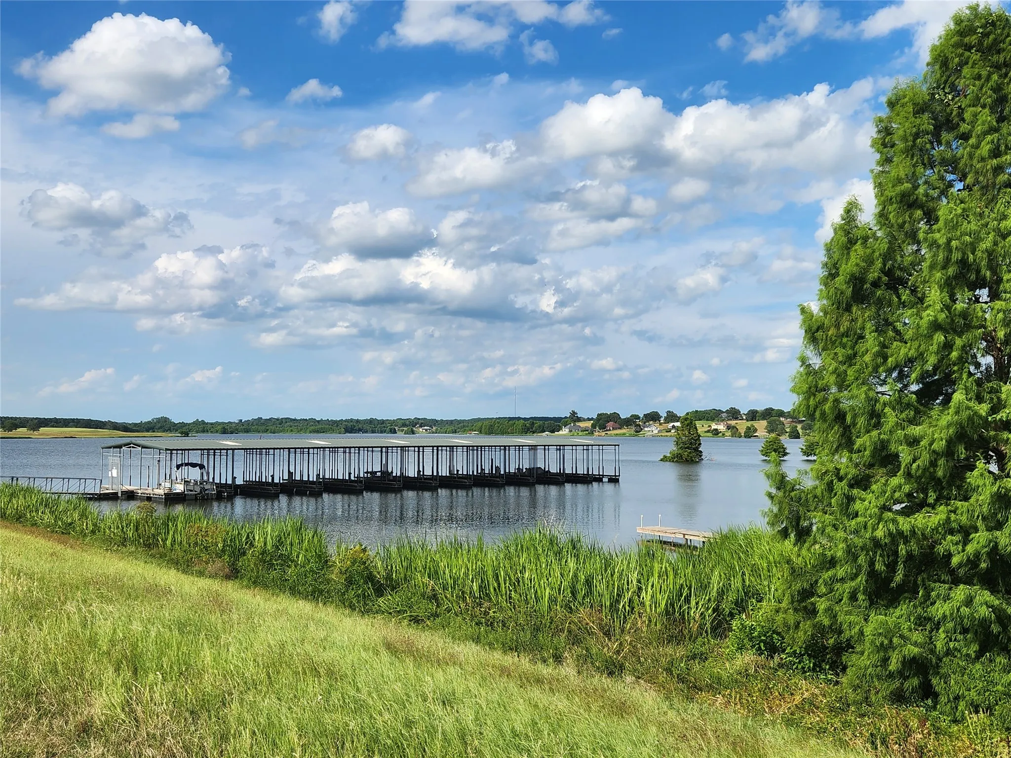 Unimproved Land For Sale in Henderson County , Lot 125 Clear View Court, Athens, Texas 75752, 0, 0, Garage spaces, 0 Sqft, built in 0, mls#21401623, Real Estate Agent in Athens, Homes For Sale in Henderson county, Homes For Sale in Athens, Realtor in Athens Texas, Real Estate Brokerage Independent Realty Texas, Luminita Cordes Realtor