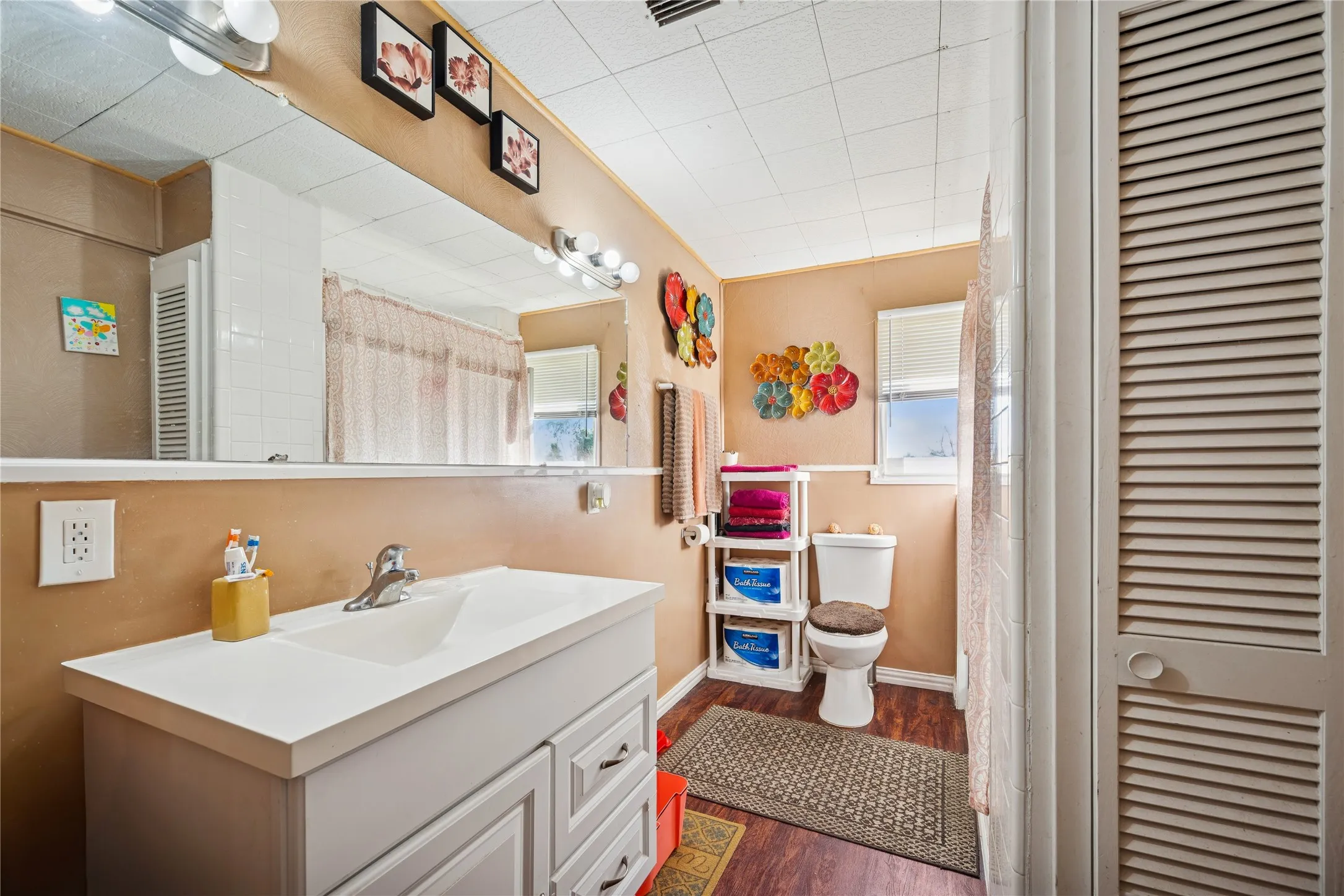 Single Family Residence For Sale in Collin County , 14154 County Road 546, Nevada, Texas 75173, 4 Bedroom, 2 Bathroom, Garage spaces, 1,420 Sqft, built in 1965, mls#21400644, Real Estate Agent in Nevada, Homes For Sale in Collin county, Homes For Sale in Nevada, Realtor in Nevada Texas, Real Estate Brokerage Independent Realty Texas, Luminita Cordes Realtor