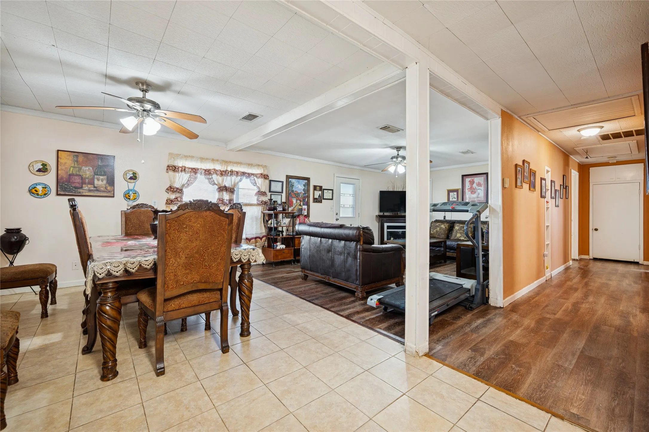 Single Family Residence For Sale in Collin County , 14154 County Road 546, Nevada, Texas 75173, 4 Bedroom, 2 Bathroom, Garage spaces, 1,420 Sqft, built in 1965, mls#21400644, Real Estate Agent in Nevada, Homes For Sale in Collin county, Homes For Sale in Nevada, Realtor in Nevada Texas, Real Estate Brokerage Independent Realty Texas, Luminita Cordes Realtor