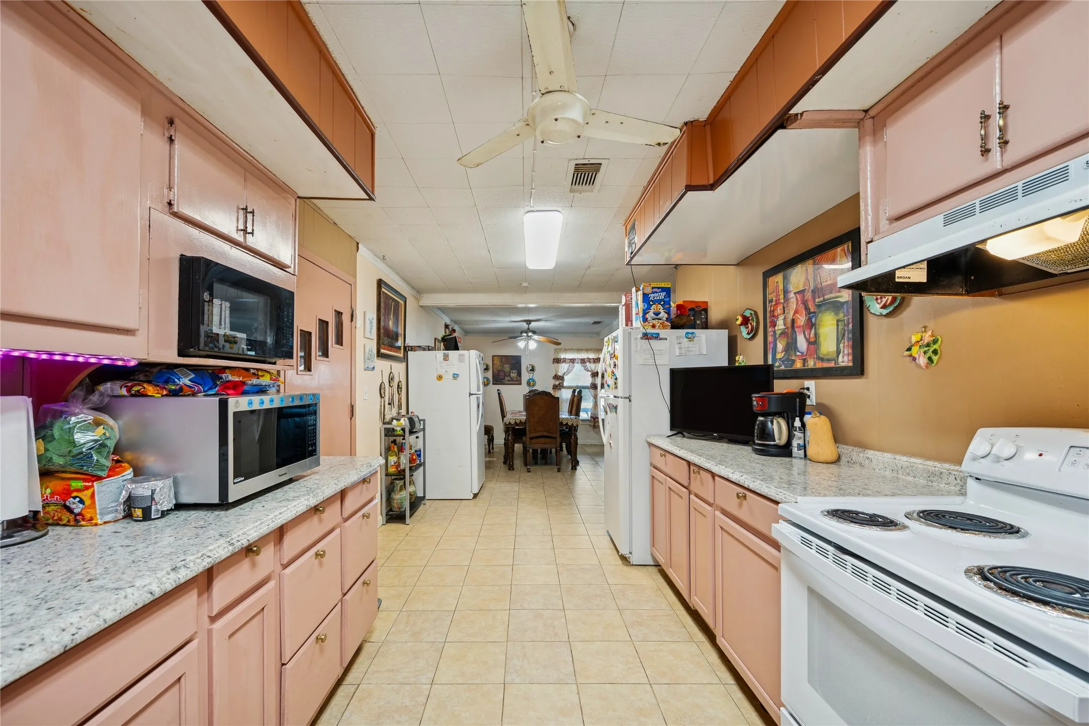 Single Family Residence For Sale in Collin County , 14154 County Road 546, Nevada, Texas 75173, 4 Bedroom, 2 Bathroom, Garage spaces, 1,420 Sqft, built in 1965, mls#21400644, Real Estate Agent in Nevada, Homes For Sale in Collin county, Homes For Sale in Nevada, Realtor in Nevada Texas, Real Estate Brokerage Independent Realty Texas, Luminita Cordes Realtor