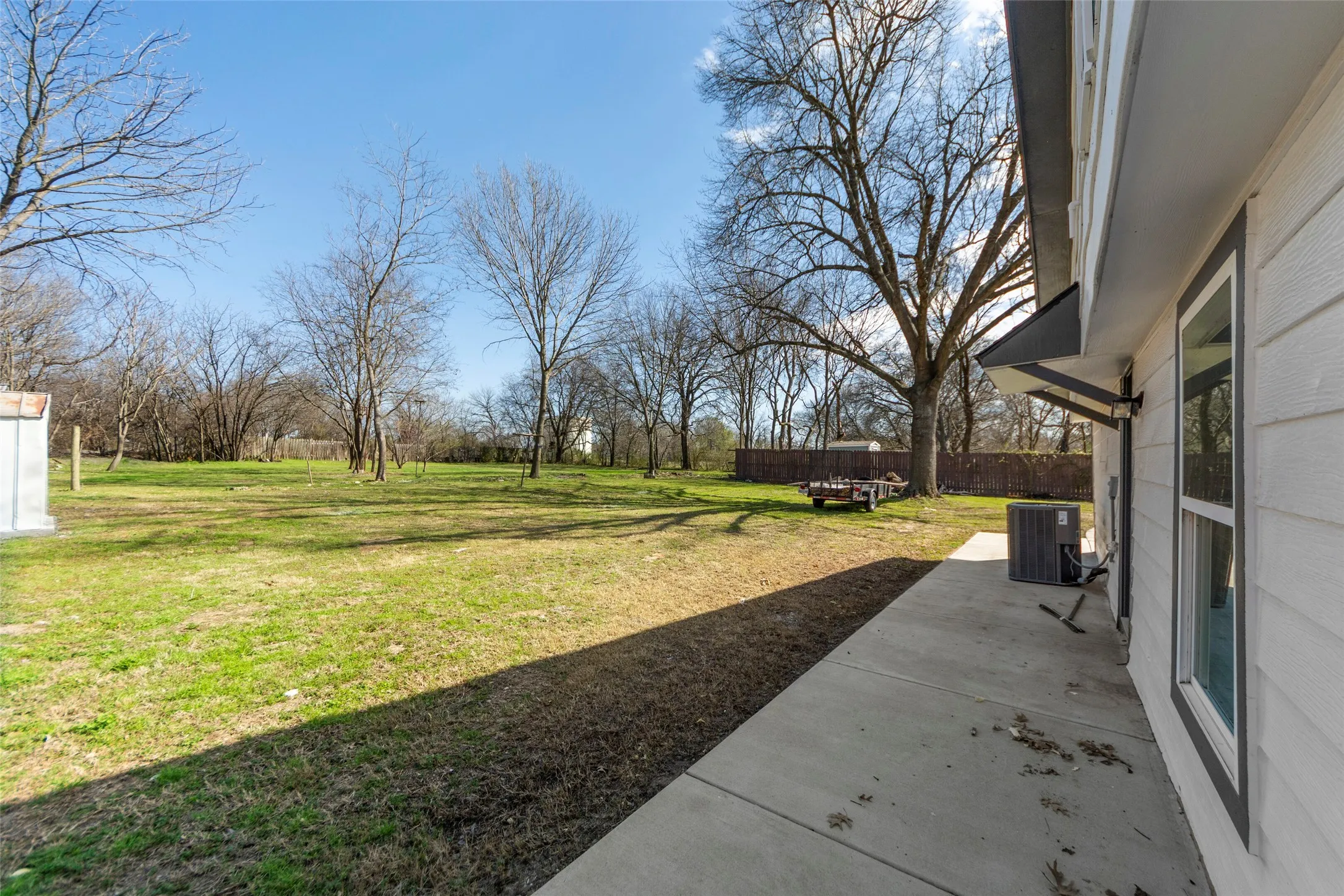 Single Family Residence For Rent in Cooke County , 1510 Lindsay, Gainesville, Texas 76240, 3 Bedroom, 2 Bathroom, 2 Garage spaces, 1,664 Sqft, built in 1920, mls#21402071, Real Estate Agent in Gainesville, Homes For Rent in Cooke county, Homes For Rent in Gainesville, Realtor in Gainesville Texas, Real Estate Brokerage Independent Realty Texas, Luminita Cordes Realtor