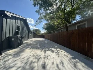 Single Family Residence For Sale in Mc Lennan County , 1413 Holly Vista Street, Waco, Texas 76711, 3 Bedroom, 2 Bathroom, Garage spaces, 1,689 Sqft, built in 1950, mls#21401774, Real Estate Agent in Waco, Homes For Sale in Mc Lennan county, Homes For Sale in Waco, Realtor in Waco Texas, Real Estate Brokerage Independent Realty Texas, Luminita Cordes Realtor