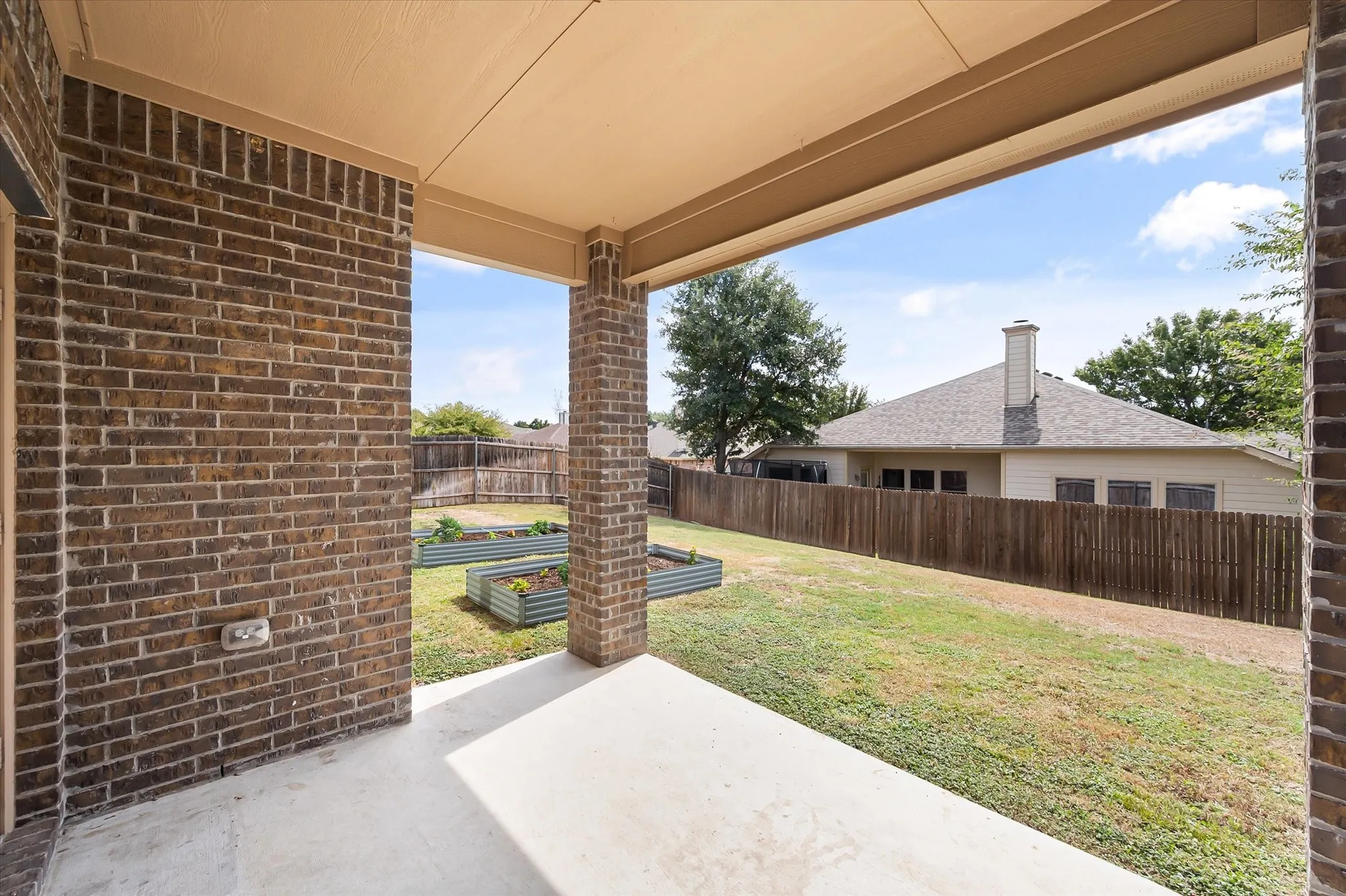 Single Family Residence For Sale in Tarrant County , 637 Ridgewater Trail, Fort Worth, Texas 76131, 4 Bedroom, 3 Bathroom, 2 Garage spaces, 3,034 Sqft, built in 2021, mls#21401791, Real Estate Agent in Fort Worth, Homes For Sale in Tarrant county, Homes For Sale in Fort Worth, Realtor in Fort Worth Texas, Real Estate Brokerage Independent Realty Texas, Luminita Cordes Realtor