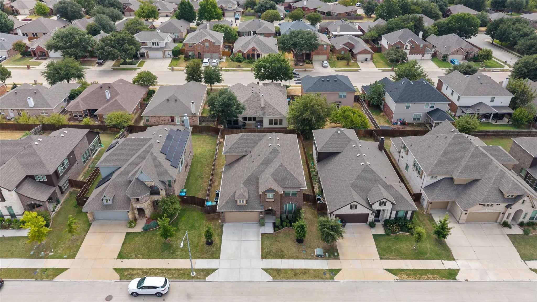 Single Family Residence For Sale in Tarrant County , 637 Ridgewater Trail, Fort Worth, Texas 76131, 4 Bedroom, 3 Bathroom, 2 Garage spaces, 3,034 Sqft, built in 2021, mls#21401791, Real Estate Agent in Fort Worth, Homes For Sale in Tarrant county, Homes For Sale in Fort Worth, Realtor in Fort Worth Texas, Real Estate Brokerage Independent Realty Texas, Luminita Cordes Realtor