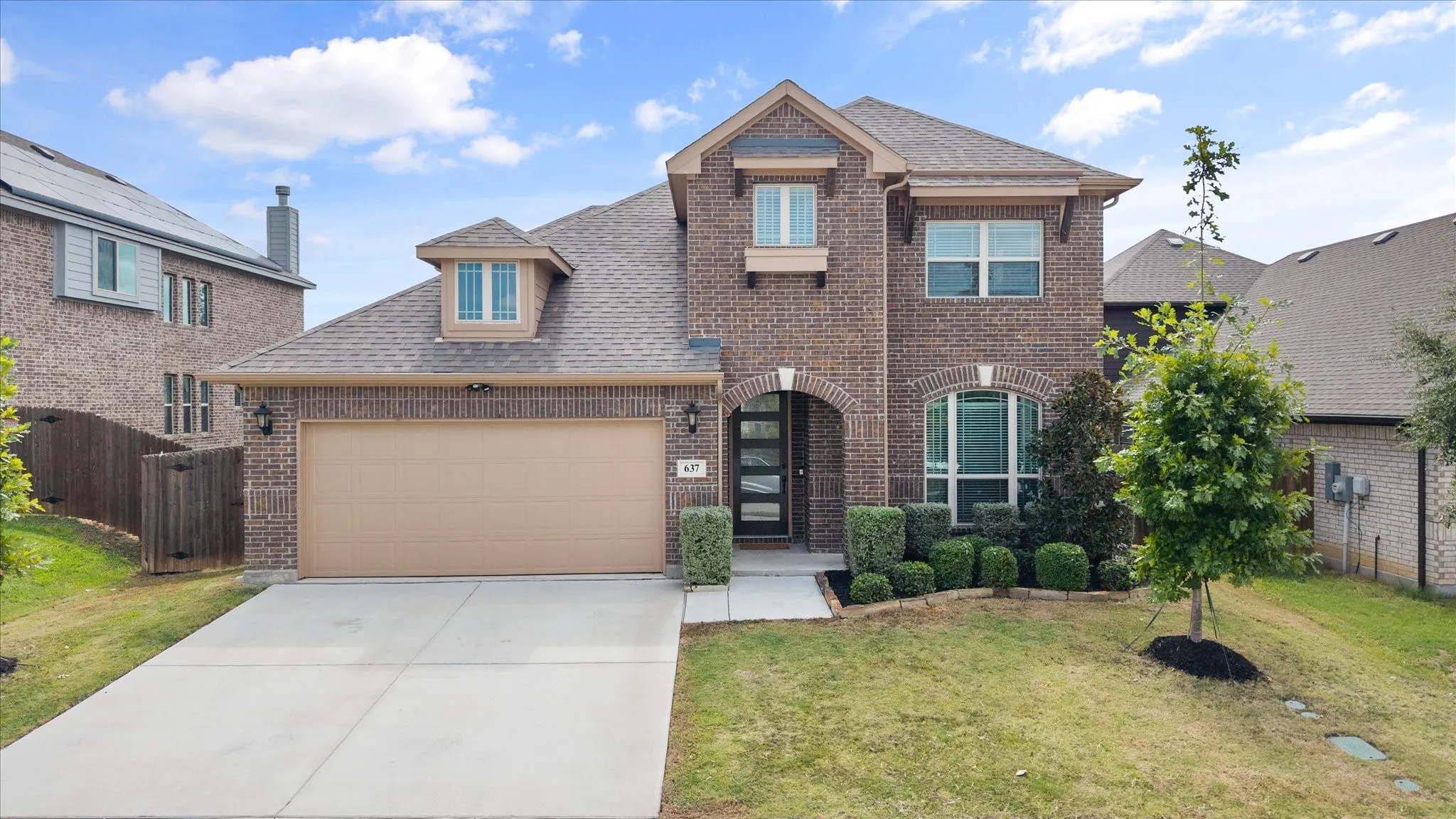 Single Family Residence For Sale in Tarrant County , 637 Ridgewater Trail, Fort Worth, Texas 76131, 4 Bedroom, 3 Bathroom, 2 Garage spaces, 3,034 Sqft, built in 2021, mls#21401791, Real Estate Agent in Fort Worth, Homes For Sale in Tarrant county, Homes For Sale in Fort Worth, Realtor in Fort Worth Texas, Real Estate Brokerage Independent Realty Texas, Luminita Cordes Realtor