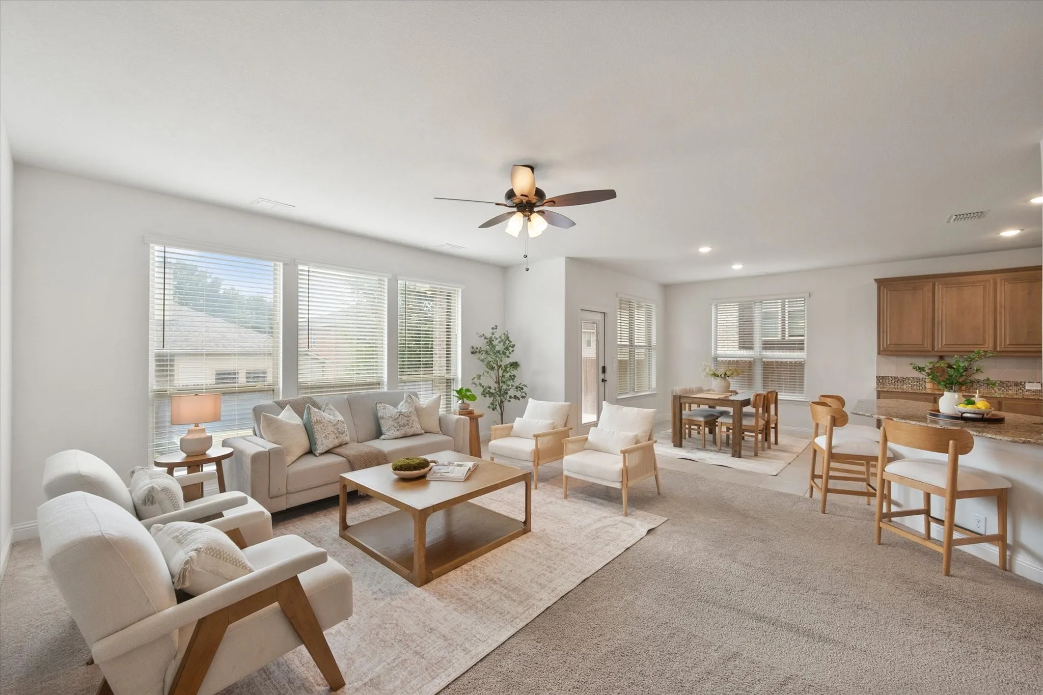 Single Family Residence For Sale in Tarrant County , 637 Ridgewater Trail, Fort Worth, Texas 76131, 4 Bedroom, 3 Bathroom, 2 Garage spaces, 3,034 Sqft, built in 2021, mls#21401791, Real Estate Agent in Fort Worth, Homes For Sale in Tarrant county, Homes For Sale in Fort Worth, Realtor in Fort Worth Texas, Real Estate Brokerage Independent Realty Texas, Luminita Cordes Realtor
