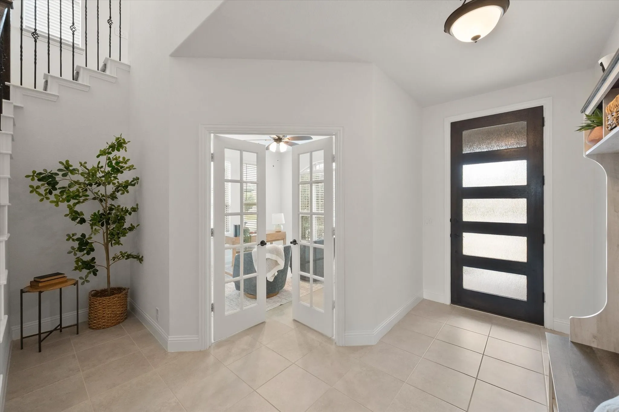 Single Family Residence For Sale in Tarrant County , 637 Ridgewater Trail, Fort Worth, Texas 76131, 4 Bedroom, 3 Bathroom, 2 Garage spaces, 3,034 Sqft, built in 2021, mls#21401791, Real Estate Agent in Fort Worth, Homes For Sale in Tarrant county, Homes For Sale in Fort Worth, Realtor in Fort Worth Texas, Real Estate Brokerage Independent Realty Texas, Luminita Cordes Realtor