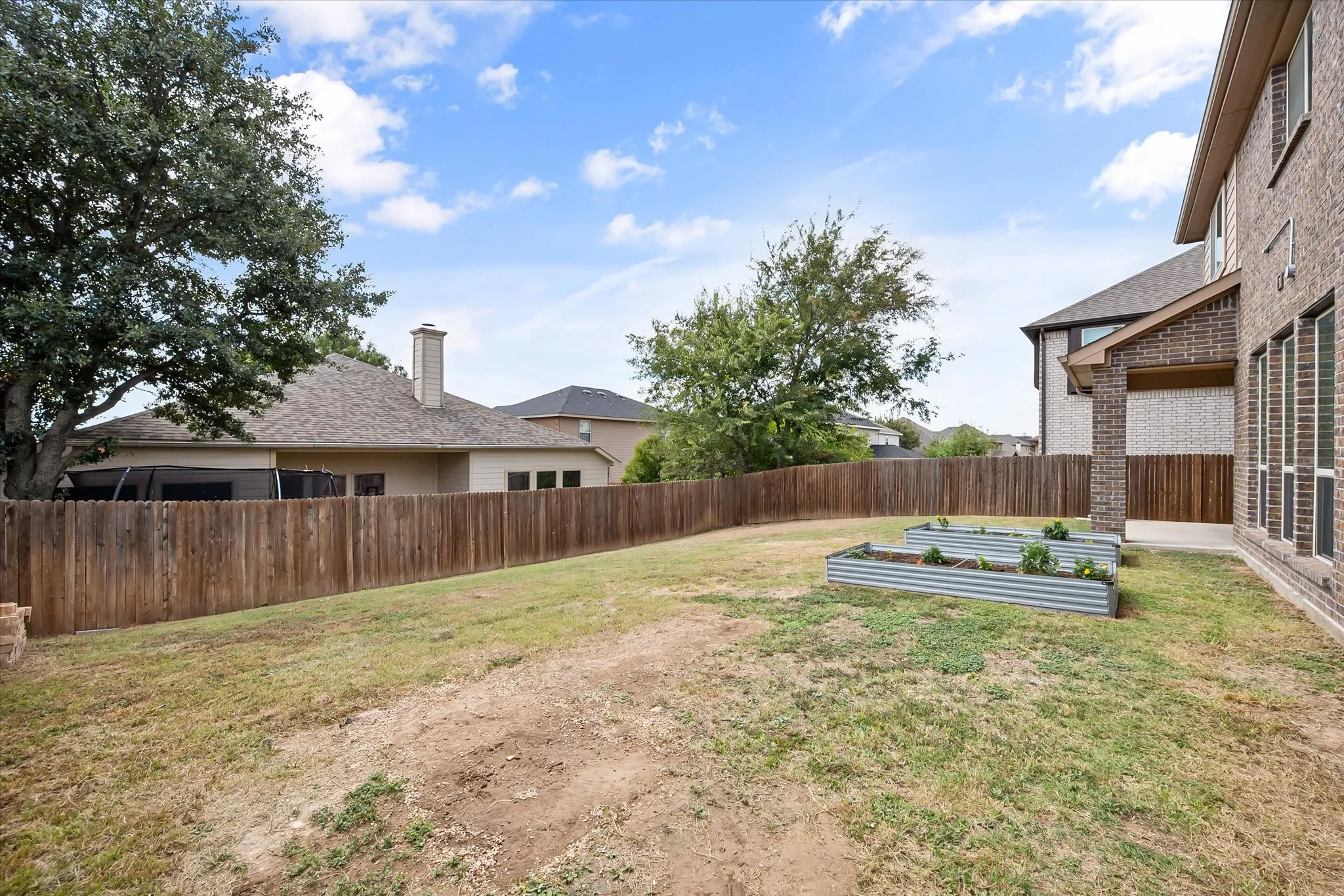 Single Family Residence For Sale in Tarrant County , 637 Ridgewater Trail, Fort Worth, Texas 76131, 4 Bedroom, 3 Bathroom, 2 Garage spaces, 3,034 Sqft, built in 2021, mls#21401791, Real Estate Agent in Fort Worth, Homes For Sale in Tarrant county, Homes For Sale in Fort Worth, Realtor in Fort Worth Texas, Real Estate Brokerage Independent Realty Texas, Luminita Cordes Realtor
