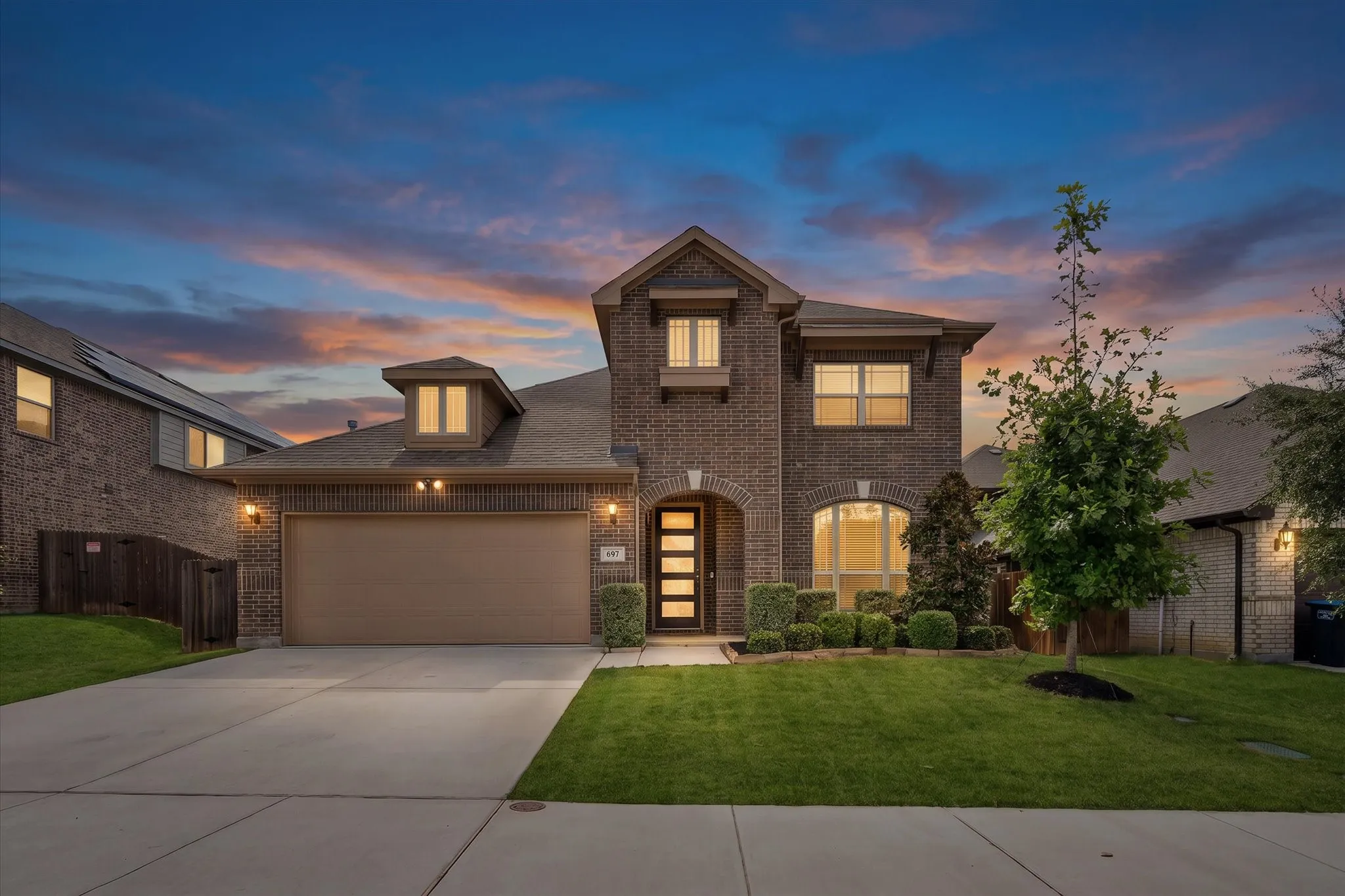 Single Family Residence For Sale in Tarrant County , 637 Ridgewater Trail, Fort Worth, Texas 76131, 4 Bedroom, 3 Bathroom, 2 Garage spaces, 3,034 Sqft, built in 2021, mls#21401791, Real Estate Agent in Fort Worth, Homes For Sale in Tarrant county, Homes For Sale in Fort Worth, Realtor in Fort Worth Texas, Real Estate Brokerage Independent Realty Texas, Luminita Cordes Realtor