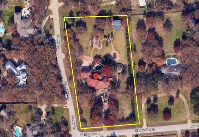 Single Family Residence For Sale in Tarrant County , 1060 Harbor Haven Street, Southlake, Texas 76092, 6 Bedroom, 6 Bathroom, 3 Garage spaces, 6,045 Sqft, built in 1985, mls#21402748, Real Estate Agent in Southlake, Homes For Sale in Tarrant county, Homes For Sale in Southlake, Realtor in Southlake Texas, Real Estate Brokerage Independent Realty Texas, Luminita Cordes Realtor