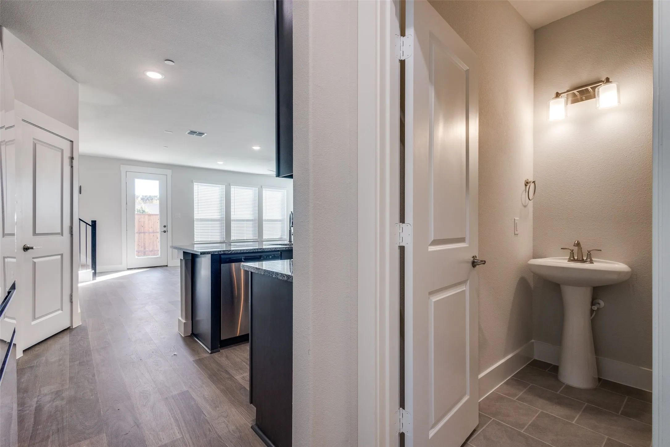 Townhouse For Rent in Denton County , 8821 Enclave Way, Northlake, Texas 76262, 3 Bedroom, 3 Bathroom, 2 Garage spaces, 2,149 Sqft, built in 2024, mls#21402793, Real Estate Agent in Northlake, Homes For Rent in Denton county, Homes For Rent in Northlake, Realtor in Northlake Texas, Real Estate Brokerage Independent Realty Texas, Luminita Cordes Realtor