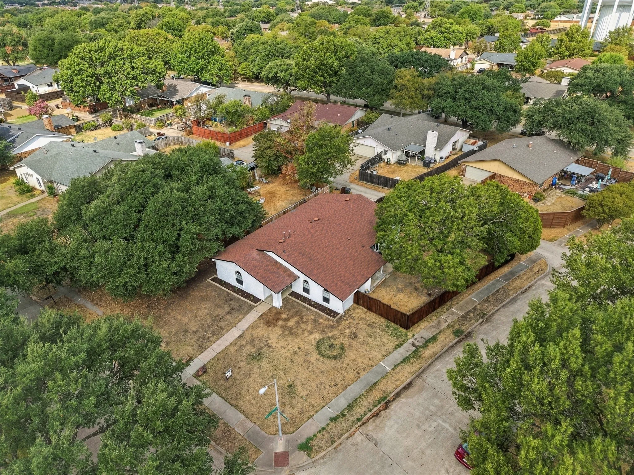 Single Family Residence For Sale in Collin County , 1515 Cherokee Trail, Plano, Texas 75023, 3 Bedroom, 2 Bathroom, 2 Garage spaces, 1,989 Sqft, built in 1976, mls#21393809, Real Estate Agent in Plano, Homes For Sale in Collin county, Homes For Sale in Plano, Realtor in Plano Texas, Real Estate Brokerage Independent Realty Texas, Luminita Cordes Realtor