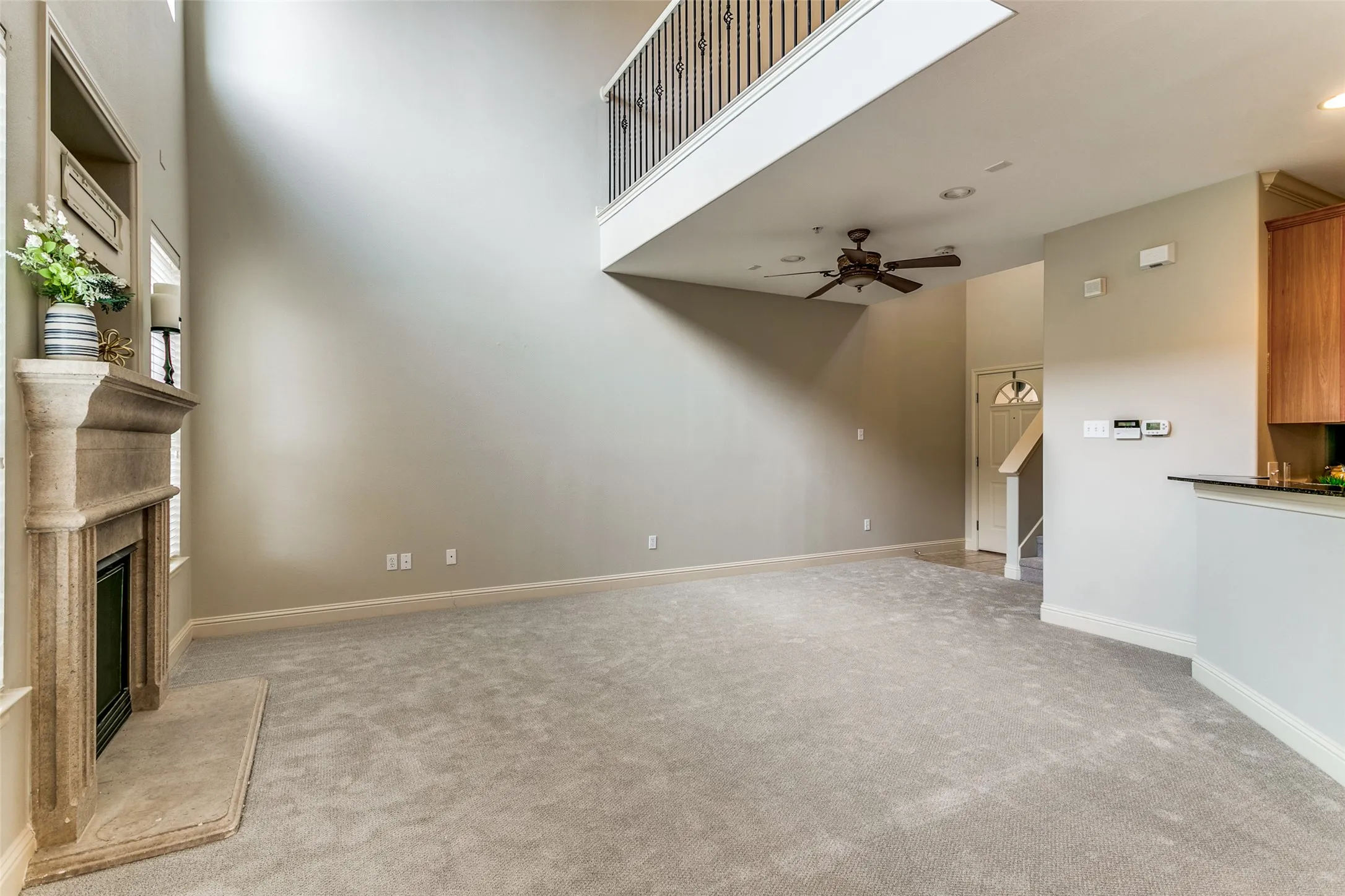 Townhouse For Rent in Tarrant County , 603 Rosemead Drive, Euless, Texas 76039, 2 Bedroom, 3 Bathroom, 2 Garage spaces, 1,480 Sqft, built in 2004, mls#21401260, Real Estate Agent in Euless, Homes For Rent in Tarrant county, Homes For Rent in Euless, Realtor in Euless Texas, Real Estate Brokerage Independent Realty Texas, Luminita Cordes Realtor