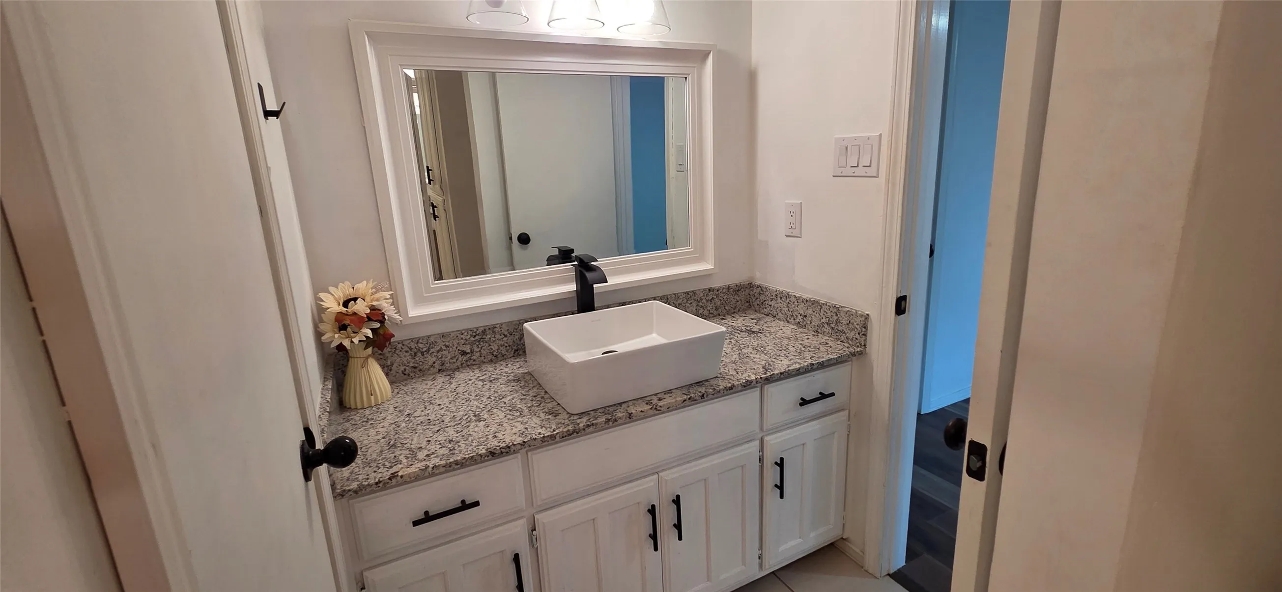 Single Family Residence For Rent in Hopkins County , 144 Hollie Circle, Sulphur Springs, Texas 75482, 3 Bedroom, 2 Bathroom, 2 Garage spaces, 1,639 Sqft, built in 1984, mls#21402795, Real Estate Agent in Sulphur Springs, Homes For Rent in Hopkins county, Homes For Rent in Sulphur Springs, Realtor in Sulphur Springs Texas, Real Estate Brokerage Independent Realty Texas, Luminita Cordes Realtor