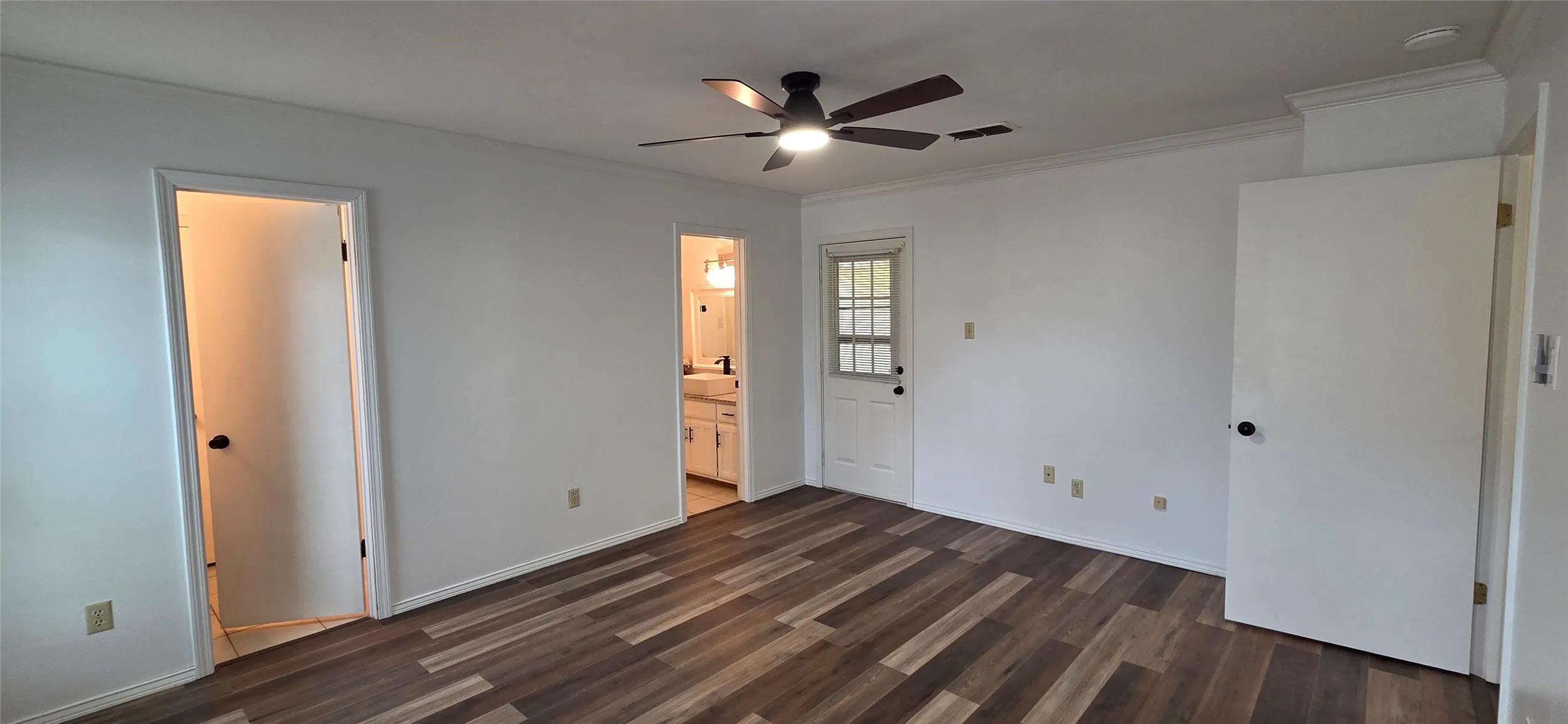Single Family Residence For Rent in Hopkins County , 144 Hollie Circle, Sulphur Springs, Texas 75482, 3 Bedroom, 2 Bathroom, 2 Garage spaces, 1,639 Sqft, built in 1984, mls#21402795, Real Estate Agent in Sulphur Springs, Homes For Rent in Hopkins county, Homes For Rent in Sulphur Springs, Realtor in Sulphur Springs Texas, Real Estate Brokerage Independent Realty Texas, Luminita Cordes Realtor