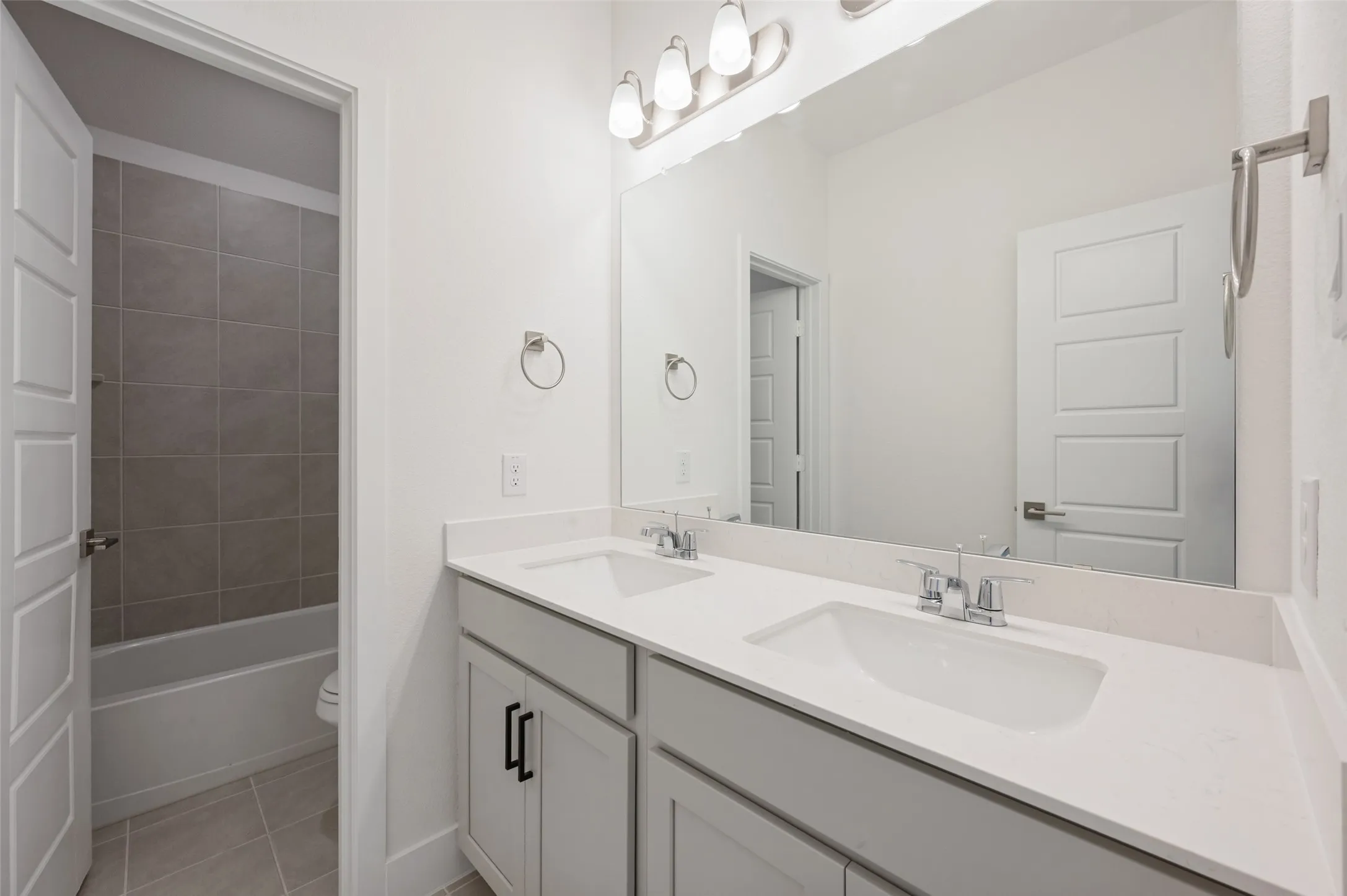 Single Family Residence For Rent in Tarrant County , 400 Buffalo Grass Drive, Euless, Texas 76039, 4 Bedroom, 3 Bathroom, 2 Garage spaces, 2,400 Sqft, built in 2026, mls#21377260, Real Estate Agent in Euless, Homes For Rent in Tarrant county, Homes For Rent in Euless, Realtor in Euless Texas, Real Estate Brokerage Independent Realty Texas, Luminita Cordes Realtor