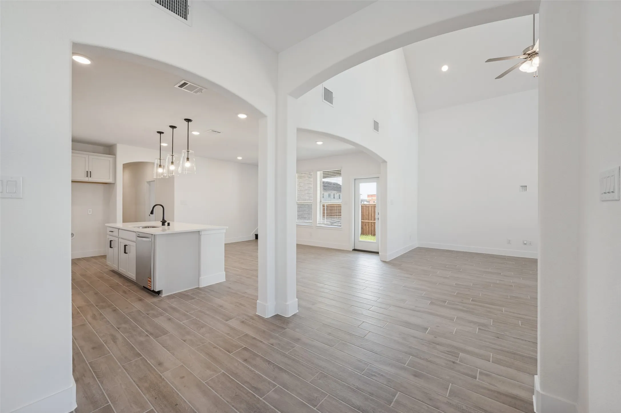 Single Family Residence For Rent in Tarrant County , 400 Buffalo Grass Drive, Euless, Texas 76039, 4 Bedroom, 3 Bathroom, 2 Garage spaces, 2,400 Sqft, built in 2026, mls#21377260, Real Estate Agent in Euless, Homes For Rent in Tarrant county, Homes For Rent in Euless, Realtor in Euless Texas, Real Estate Brokerage Independent Realty Texas, Luminita Cordes Realtor