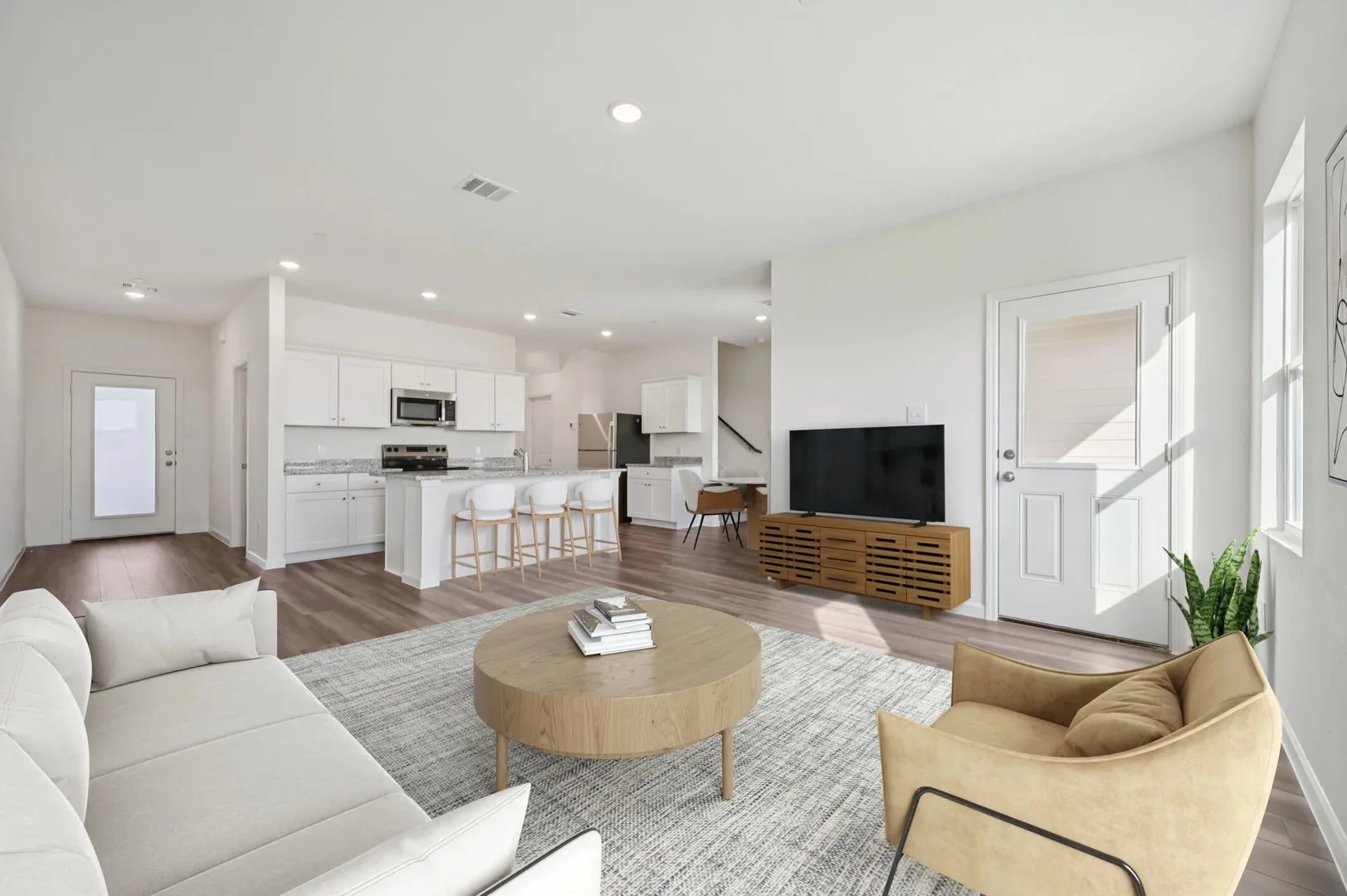 Rayne The Rayne Family Room and Kitchen
