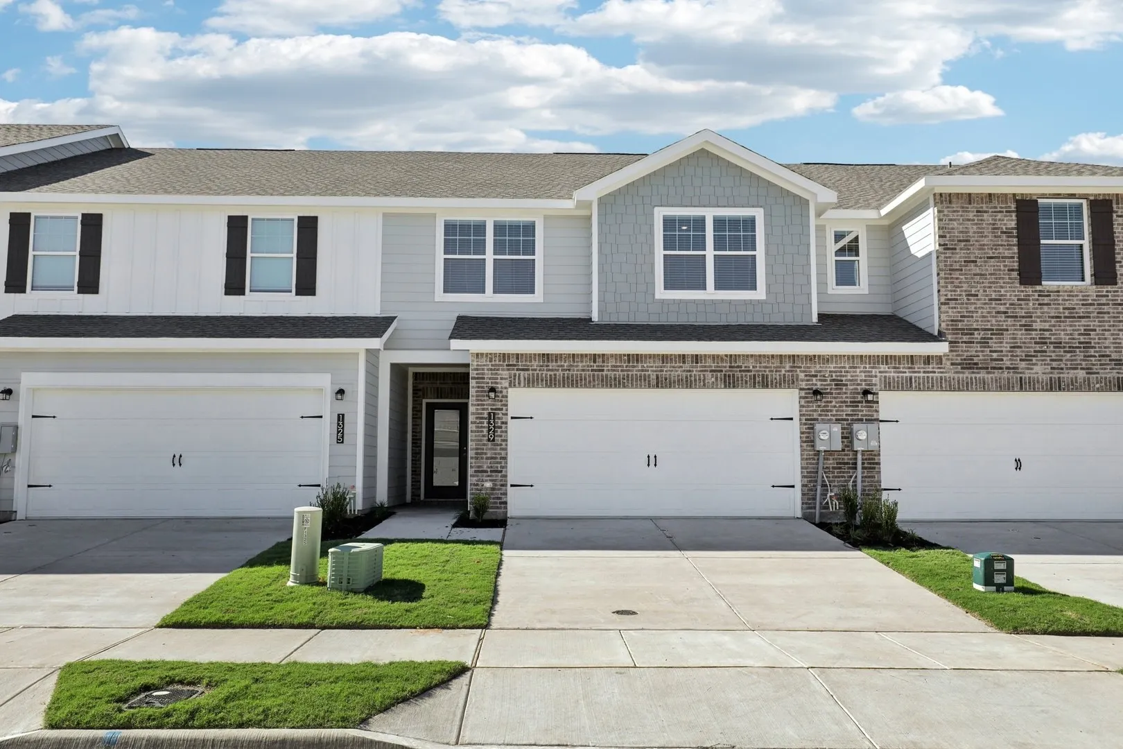 Townhouse For Sale in Dallas County , 968 Penrose, Cedar Hill, Texas 75104, 3 Bedroom, 2 Bathroom, 2 Garage spaces, 1,502 Sqft, built in 2026, mls#21402799, Real Estate Agent in Cedar Hill, Homes For Sale in Dallas county, Homes For Sale in Cedar Hill, Realtor in Cedar Hill Texas, Real Estate Brokerage Independent Realty Texas, Luminita Cordes Realtor