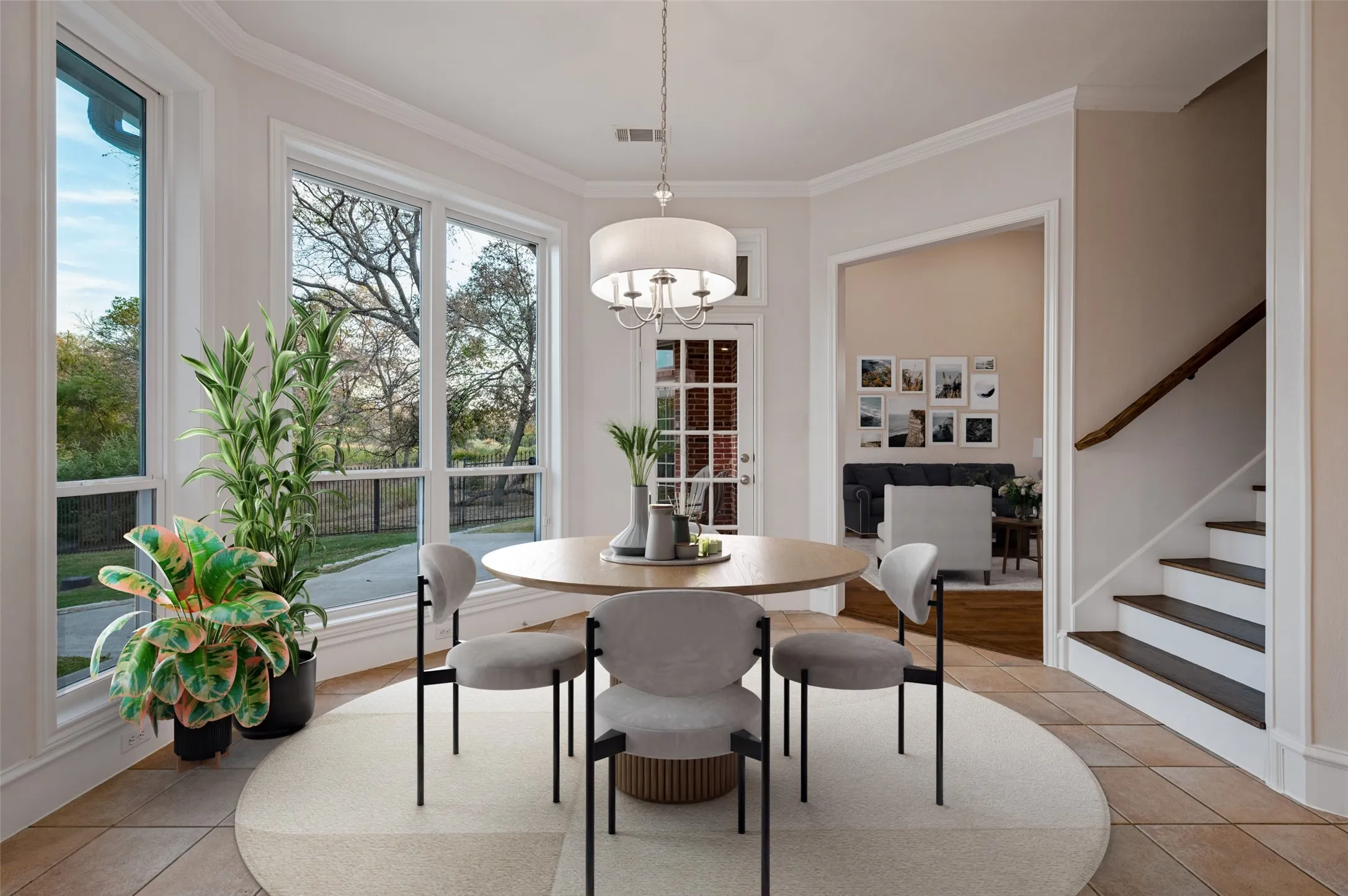 Virtually staged breakfast nook
