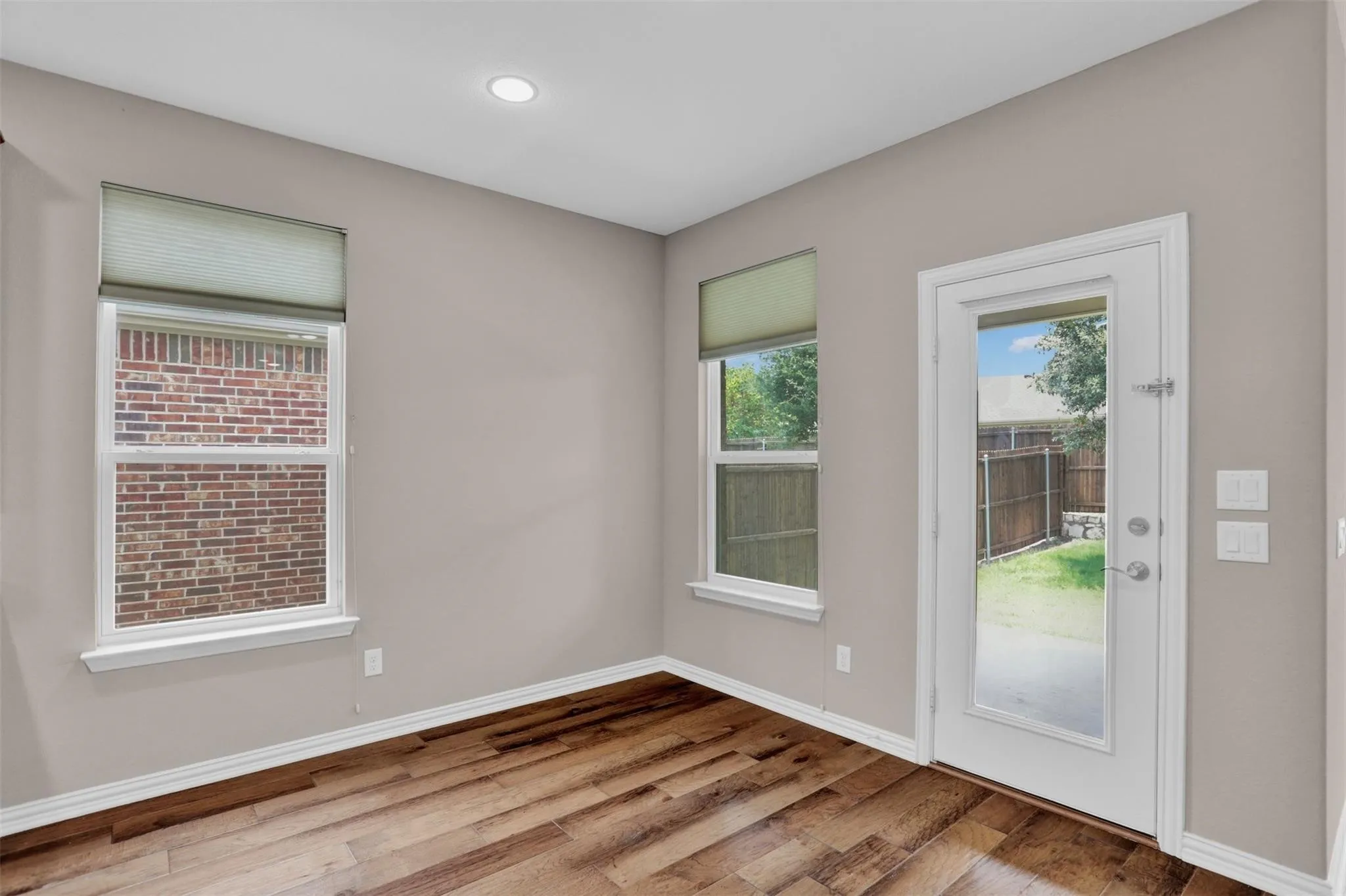 Single Family Residence For Rent in Collin County , 3713 Limousine Parkway, Mc Kinney, Texas 75071, 4 Bedroom, 3 Bathroom, 2 Garage spaces, 2,987 Sqft, built in 2016, mls#21400253, Real Estate Agent in Mc Kinney, Homes For Rent in Collin county, Homes For Rent in Mc Kinney, Realtor in Mc Kinney Texas, Real Estate Brokerage Independent Realty Texas, Luminita Cordes Realtor