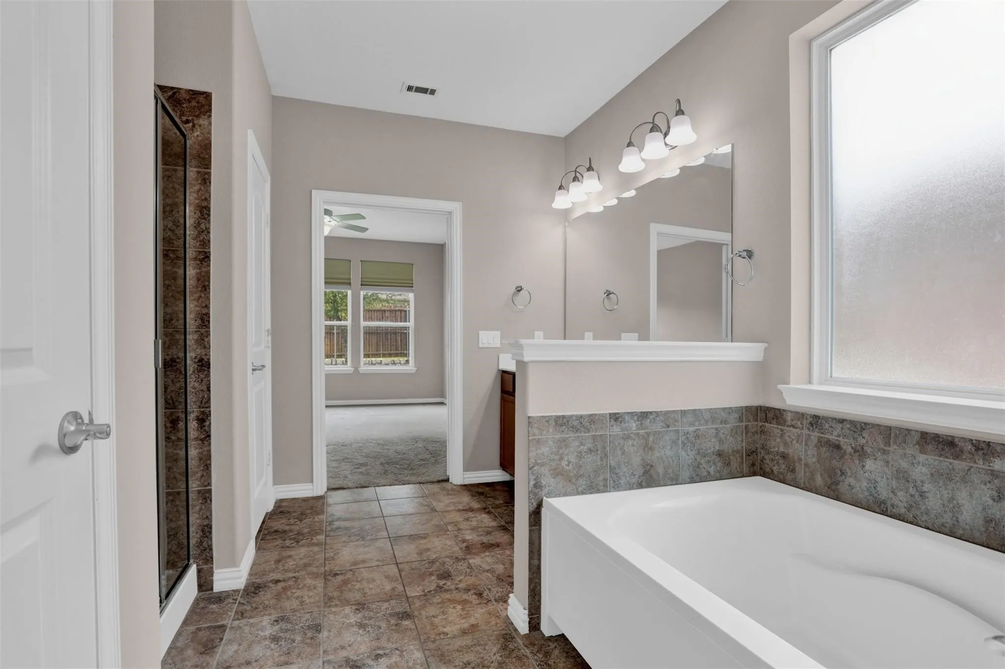 Single Family Residence For Rent in Collin County , 3713 Limousine Parkway, Mc Kinney, Texas 75071, 4 Bedroom, 3 Bathroom, 2 Garage spaces, 2,987 Sqft, built in 2016, mls#21400253, Real Estate Agent in Mc Kinney, Homes For Rent in Collin county, Homes For Rent in Mc Kinney, Realtor in Mc Kinney Texas, Real Estate Brokerage Independent Realty Texas, Luminita Cordes Realtor