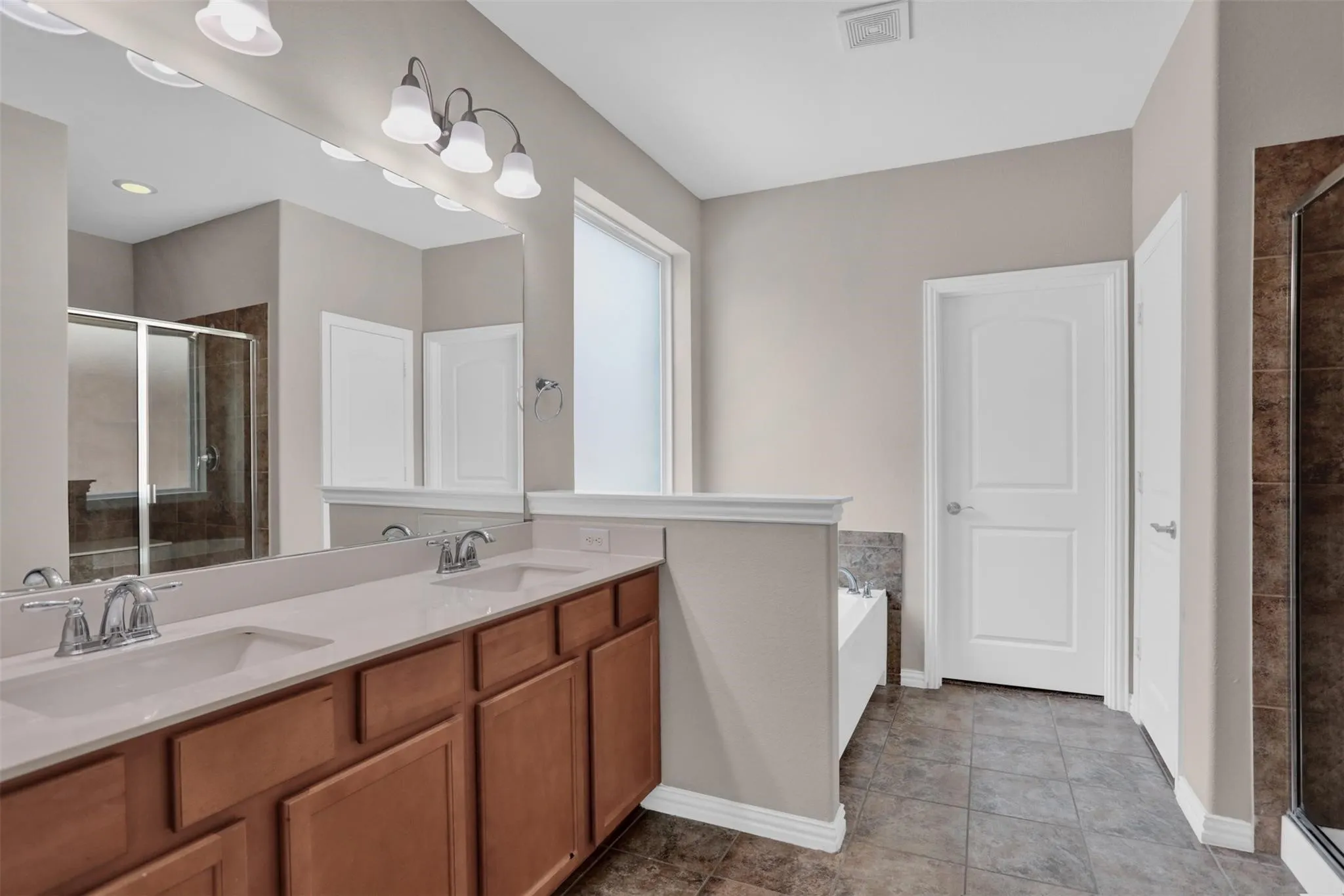 Single Family Residence For Rent in Collin County , 3713 Limousine Parkway, Mc Kinney, Texas 75071, 4 Bedroom, 3 Bathroom, 2 Garage spaces, 2,987 Sqft, built in 2016, mls#21400253, Real Estate Agent in Mc Kinney, Homes For Rent in Collin county, Homes For Rent in Mc Kinney, Realtor in Mc Kinney Texas, Real Estate Brokerage Independent Realty Texas, Luminita Cordes Realtor