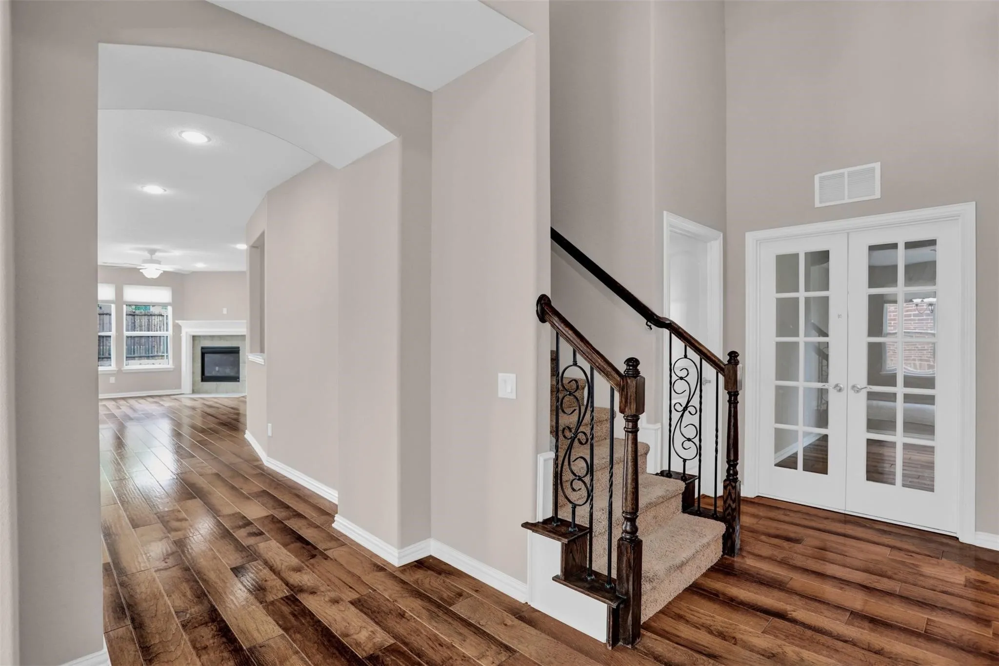 Single Family Residence For Rent in Collin County , 3713 Limousine Parkway, Mc Kinney, Texas 75071, 4 Bedroom, 3 Bathroom, 2 Garage spaces, 2,987 Sqft, built in 2016, mls#21400253, Real Estate Agent in Mc Kinney, Homes For Rent in Collin county, Homes For Rent in Mc Kinney, Realtor in Mc Kinney Texas, Real Estate Brokerage Independent Realty Texas, Luminita Cordes Realtor