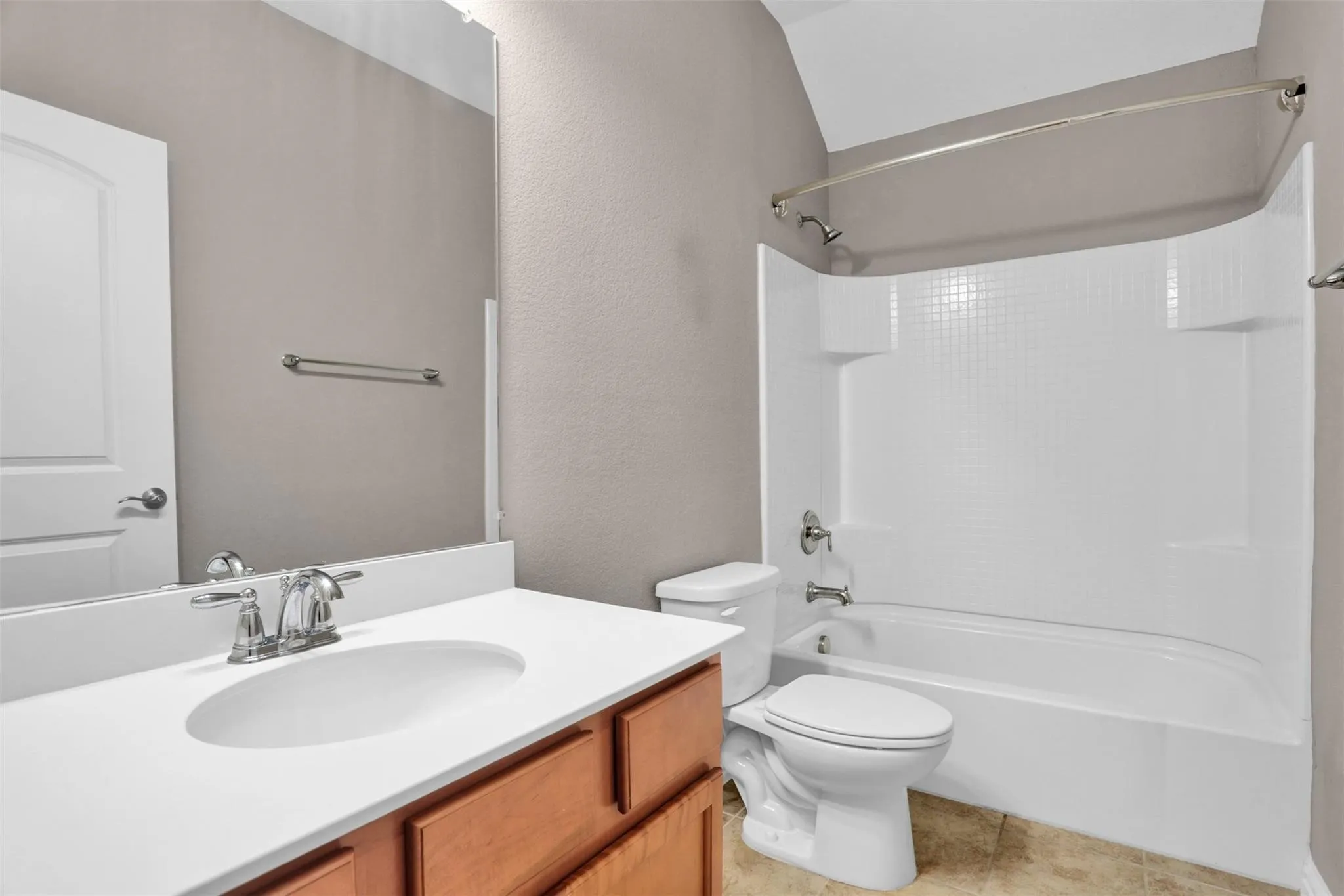 Single Family Residence For Rent in Collin County , 3713 Limousine Parkway, Mc Kinney, Texas 75071, 4 Bedroom, 3 Bathroom, 2 Garage spaces, 2,987 Sqft, built in 2016, mls#21400253, Real Estate Agent in Mc Kinney, Homes For Rent in Collin county, Homes For Rent in Mc Kinney, Realtor in Mc Kinney Texas, Real Estate Brokerage Independent Realty Texas, Luminita Cordes Realtor