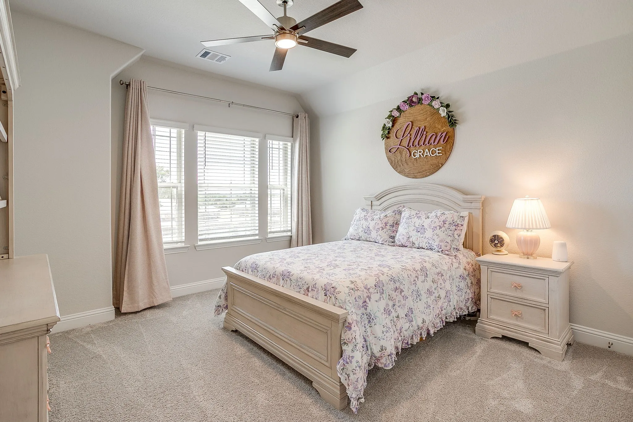 Single Family Residence For Rent in Parker County , 128 Kingfisher Lane, Aledo, Texas 76008, 5 Bedroom, 4 Bathroom, 2 Garage spaces, 3,558 Sqft, built in 2024, mls#21402811, Real Estate Agent in Aledo, Homes For Rent in Parker county, Homes For Rent in Aledo, Realtor in Aledo Texas, Real Estate Brokerage Independent Realty Texas, Luminita Cordes Realtor
