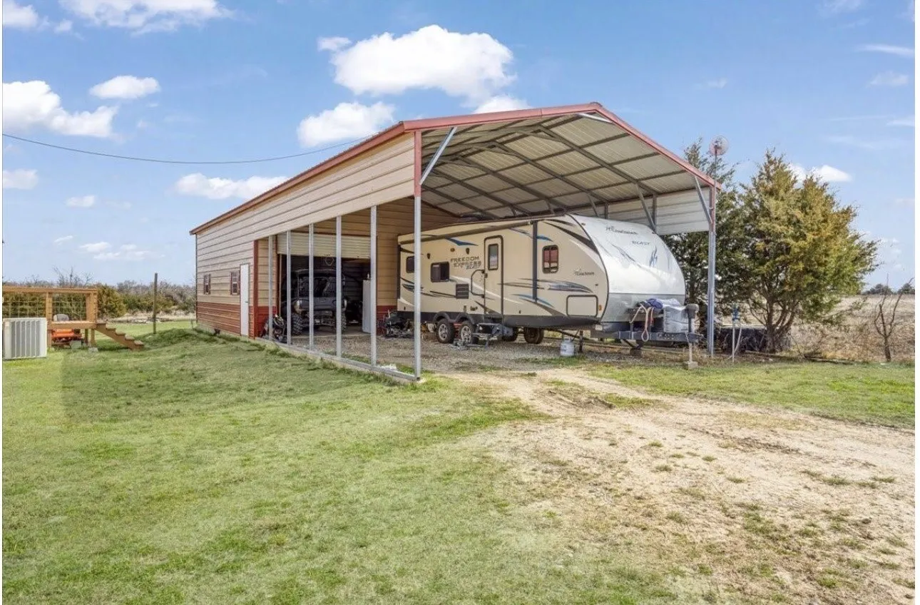 Improved Land For Sale in Hunt County , 2035 FM-1566, Celeste, Texas 75423, 0, 0, Garage spaces, 0 Sqft, built in 2002, mls#21402714, Real Estate Agent in Celeste, Homes For Sale in Hunt county, Homes For Sale in Celeste, Realtor in Celeste Texas, Real Estate Brokerage Independent Realty Texas, Luminita Cordes Realtor