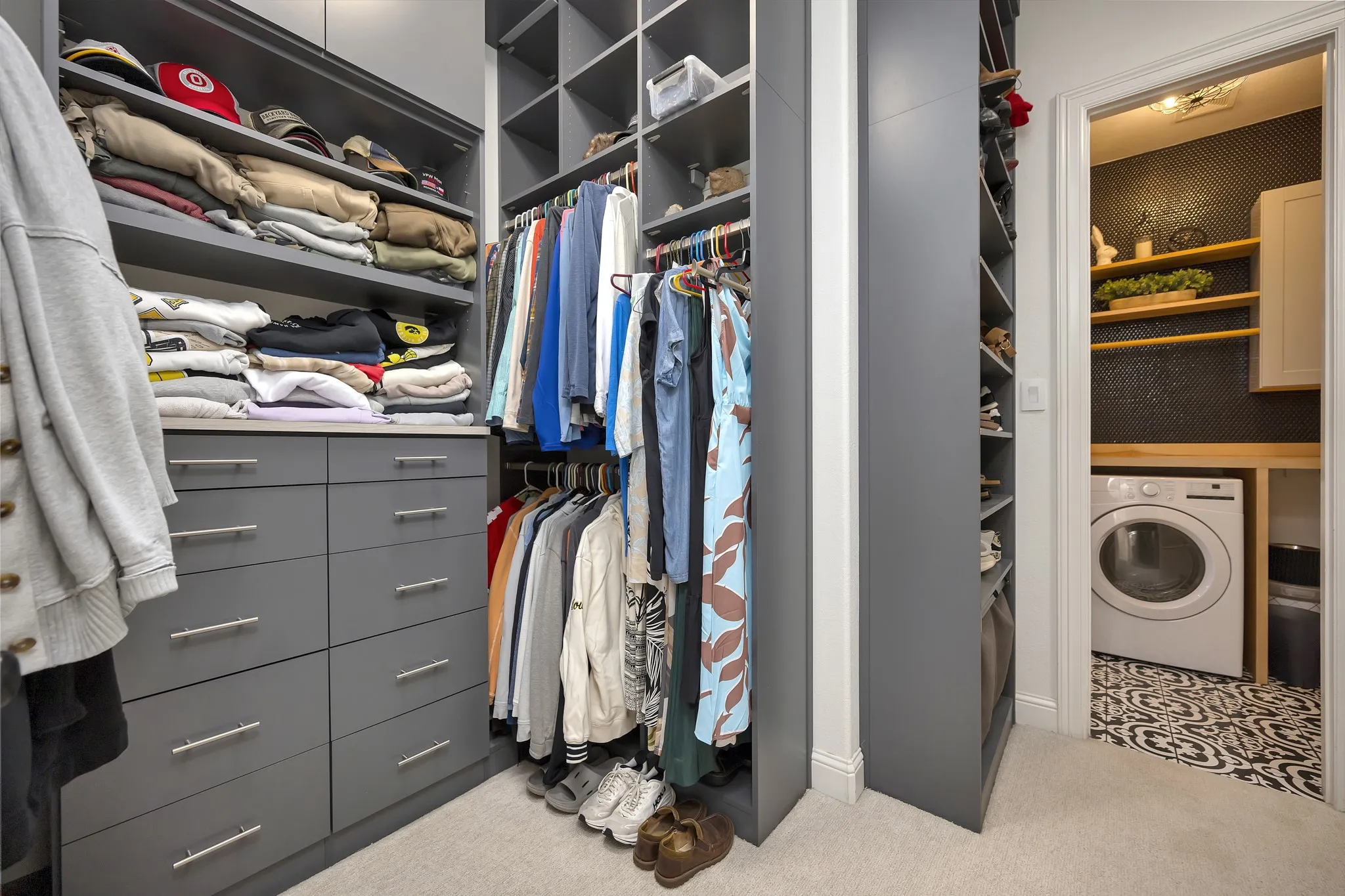 Custom closet