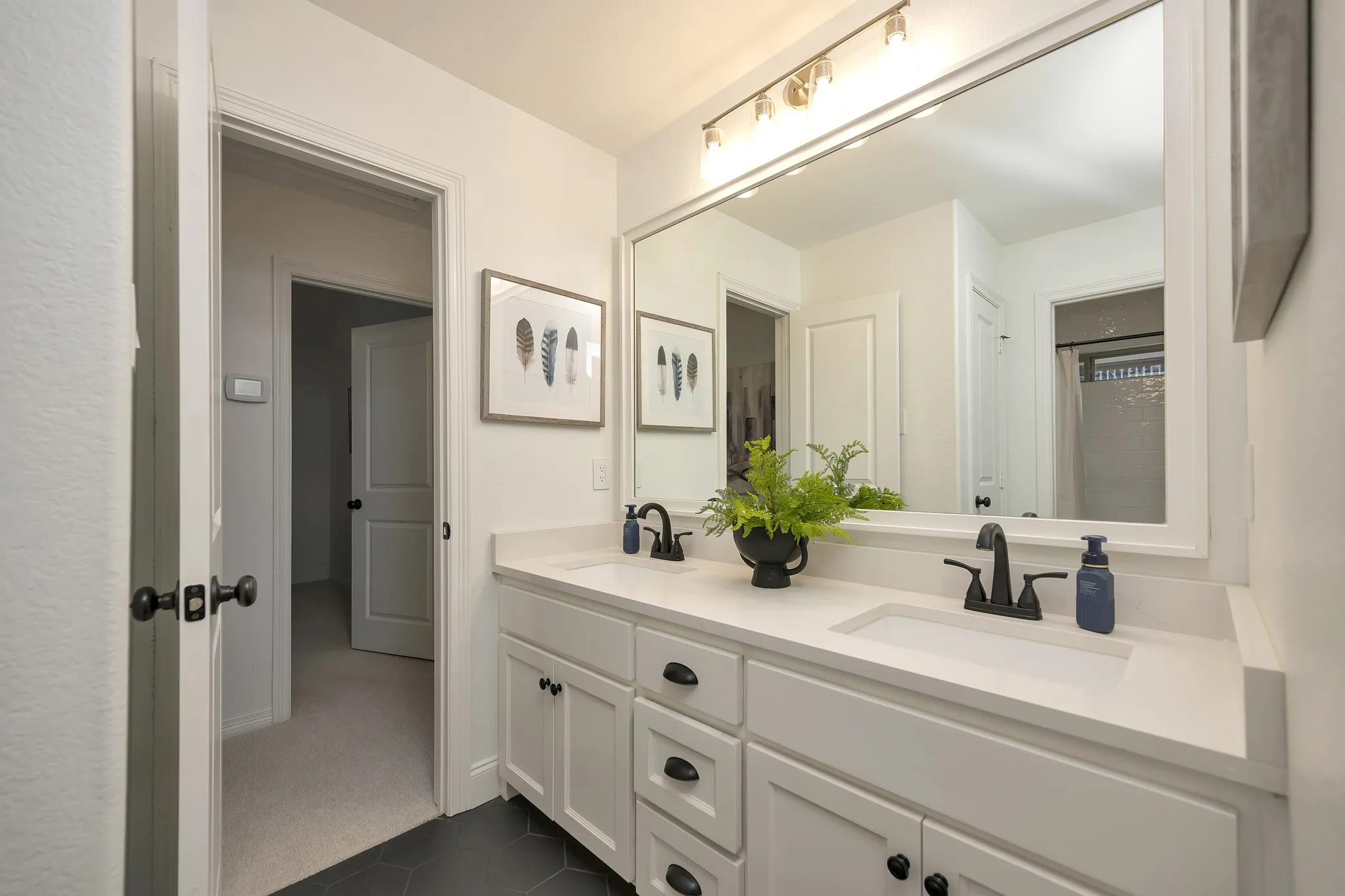 Single Family Residence For Sale in Denton County , 920 Champions Way, Roanoke, Texas 76262, 4 Bedroom, 3 Bathroom, 3 Garage spaces, 3,367 Sqft, built in 2014, mls#21395352, Real Estate Agent in Roanoke, Homes For Sale in Denton county, Homes For Sale in Roanoke, Realtor in Roanoke Texas, Real Estate Brokerage Independent Realty Texas, Luminita Cordes Realtor