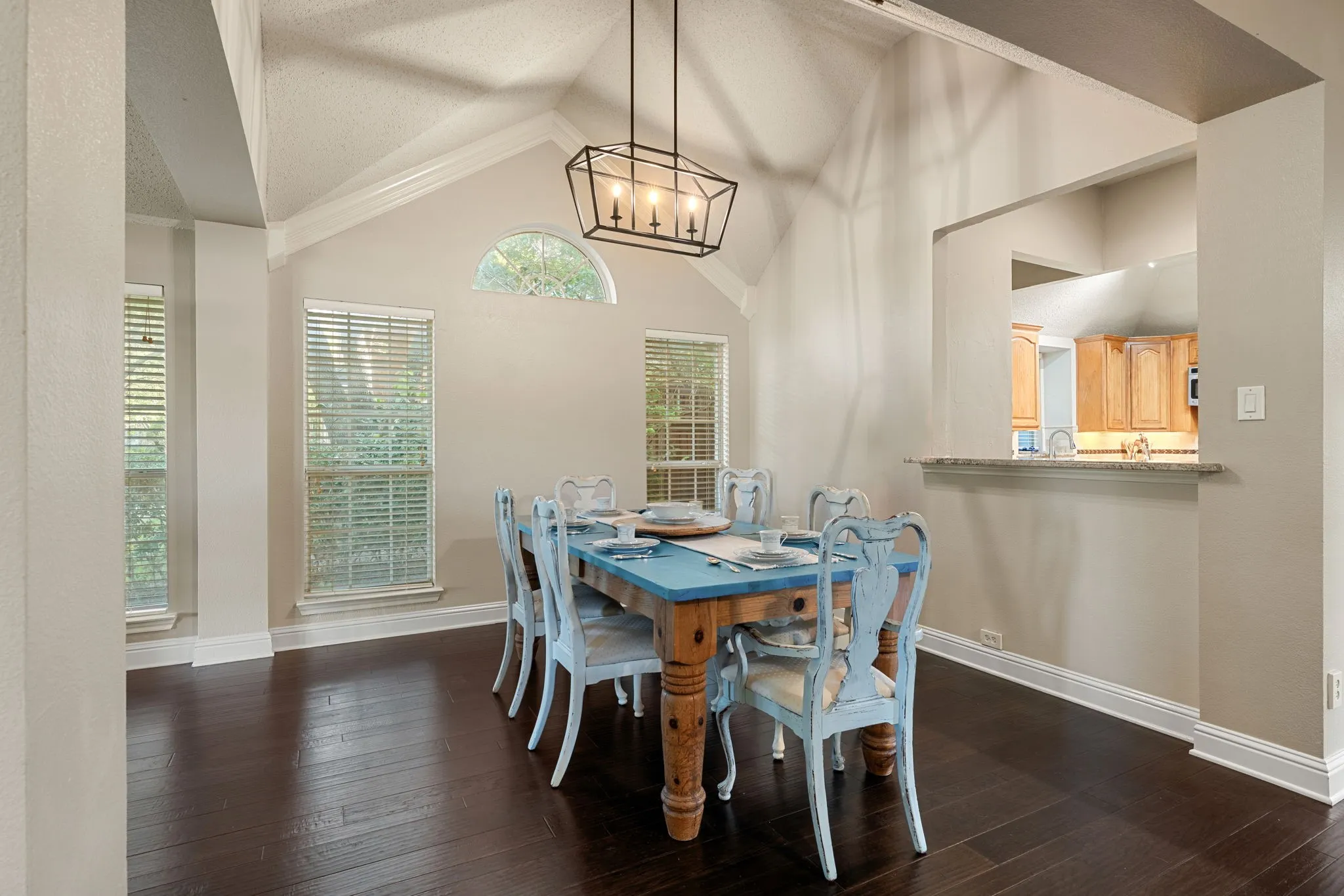 Single Family Residence For Rent in Collin County , 400 Watters Crossing Court, Allen, Texas 75013, 4 Bedroom, 2 Bathroom, 1 Garage spaces, 2,181 Sqft, built in 1993, mls#21401534, Real Estate Agent in Allen, Homes For Rent in Collin county, Homes For Rent in Allen, Realtor in Allen Texas, Real Estate Brokerage Independent Realty Texas, Luminita Cordes Realtor