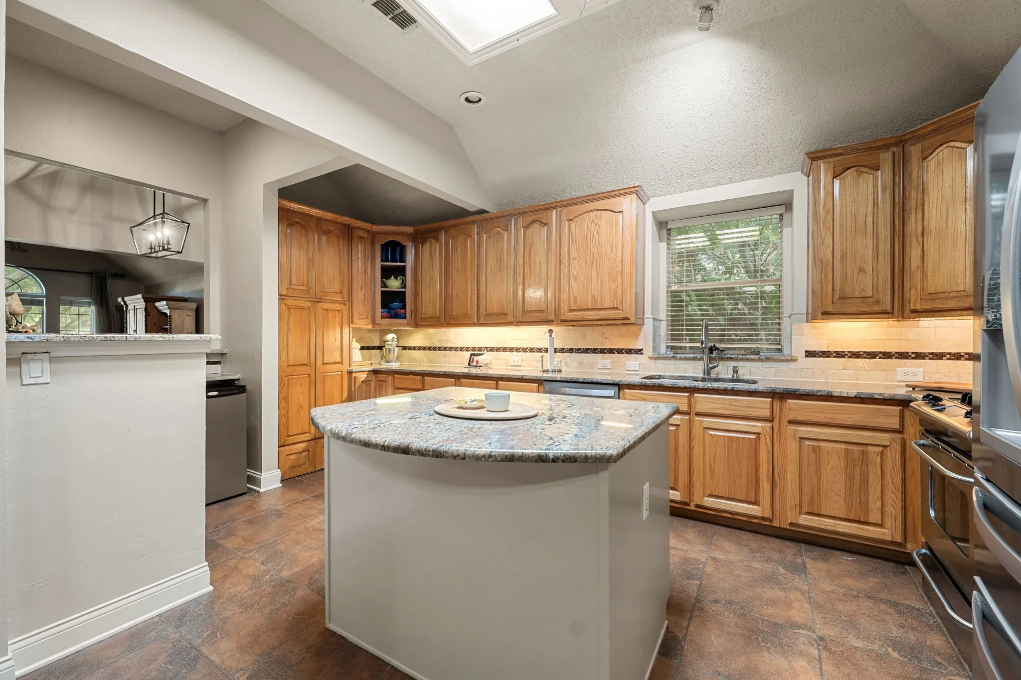 Single Family Residence For Rent in Collin County , 400 Watters Crossing Court, Allen, Texas 75013, 4 Bedroom, 2 Bathroom, 1 Garage spaces, 2,181 Sqft, built in 1993, mls#21401534, Real Estate Agent in Allen, Homes For Rent in Collin county, Homes For Rent in Allen, Realtor in Allen Texas, Real Estate Brokerage Independent Realty Texas, Luminita Cordes Realtor